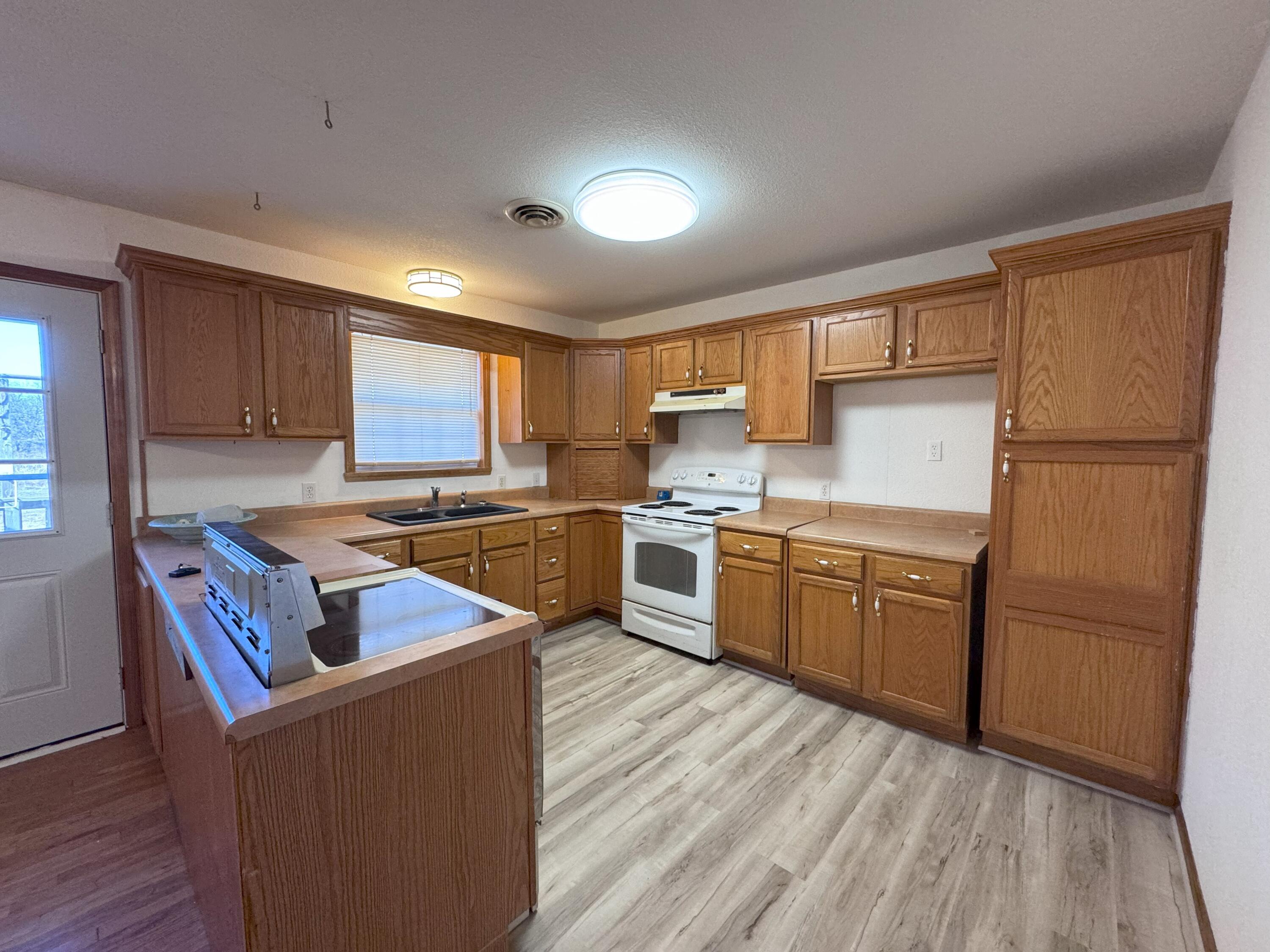 22822 State Highway 123 Property Photo 13