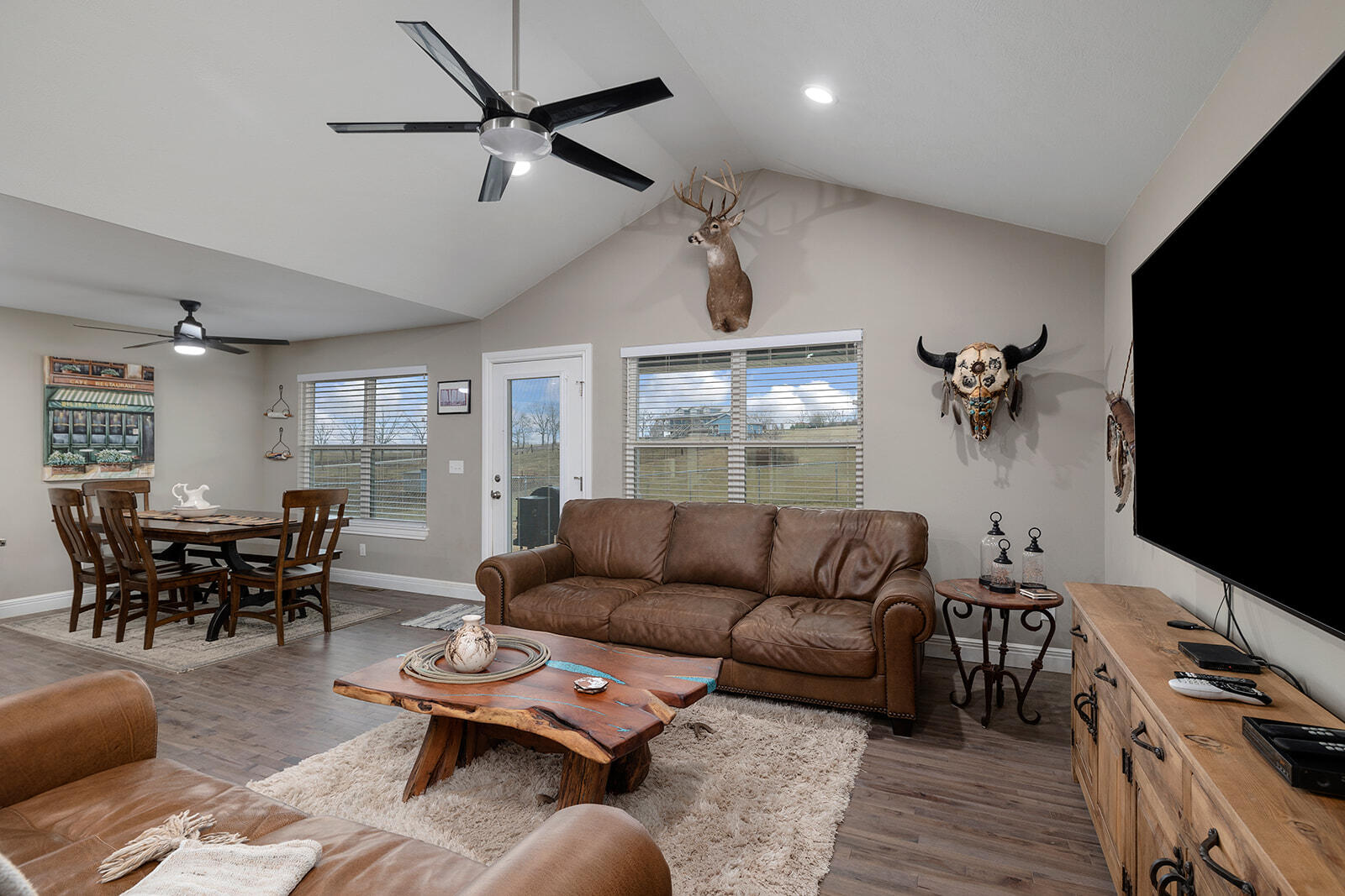 5958 Jasmine Road Property Photo 5