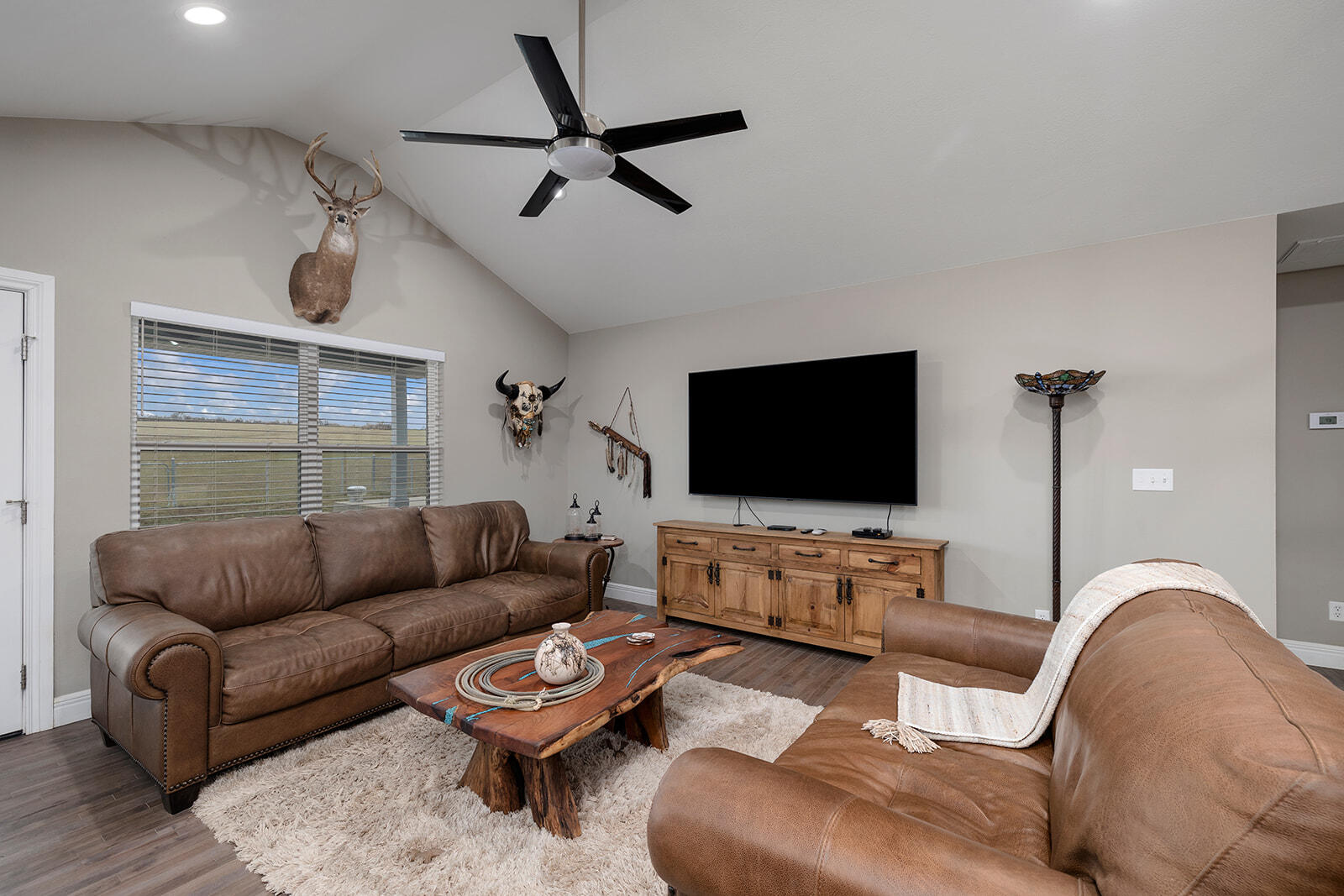 5958 Jasmine Road Property Photo 6