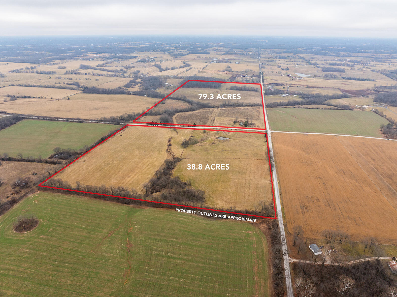2596 State Highway K Property Photo 2
