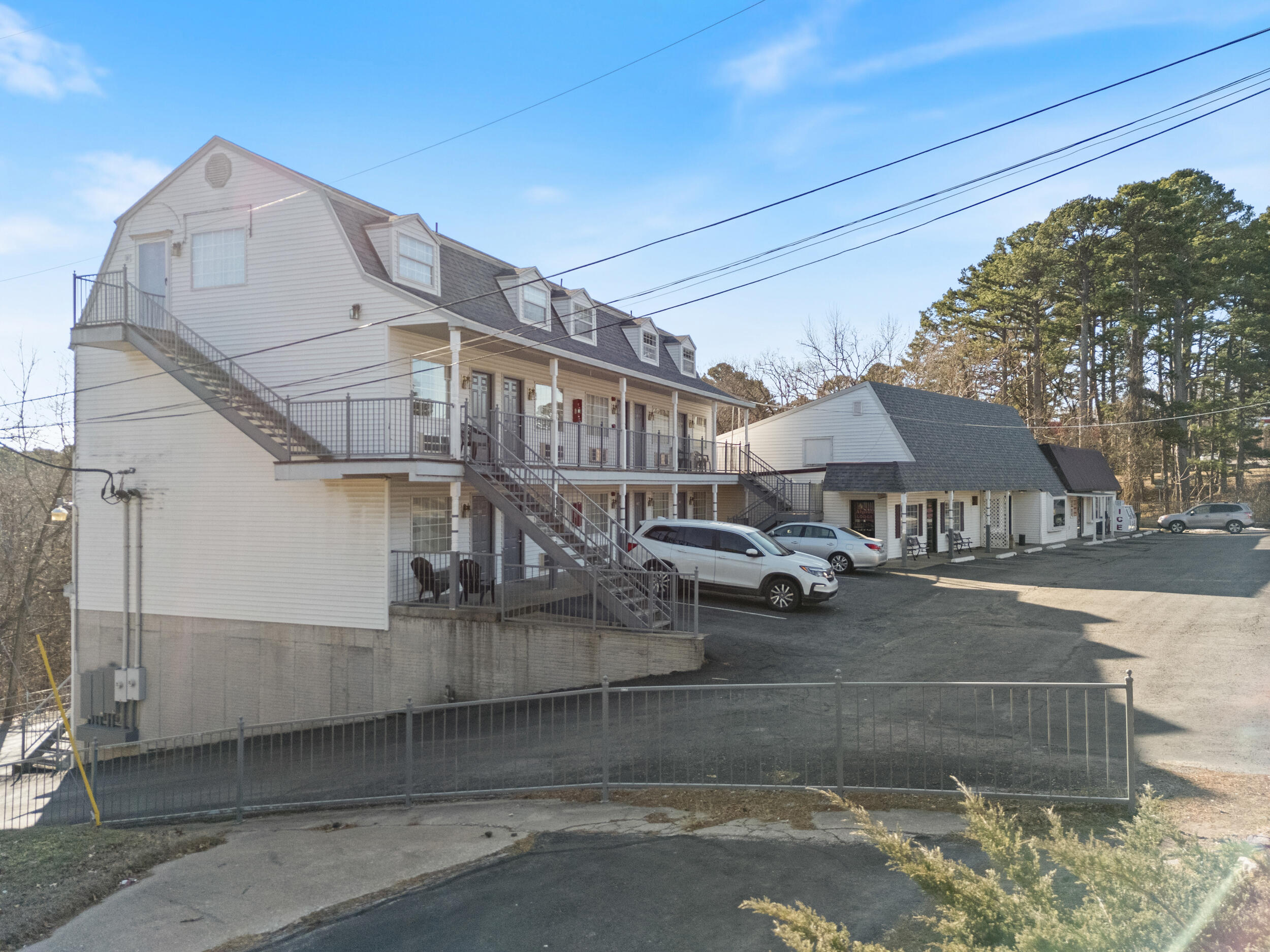 2038 East Van Buren Property Photo 13