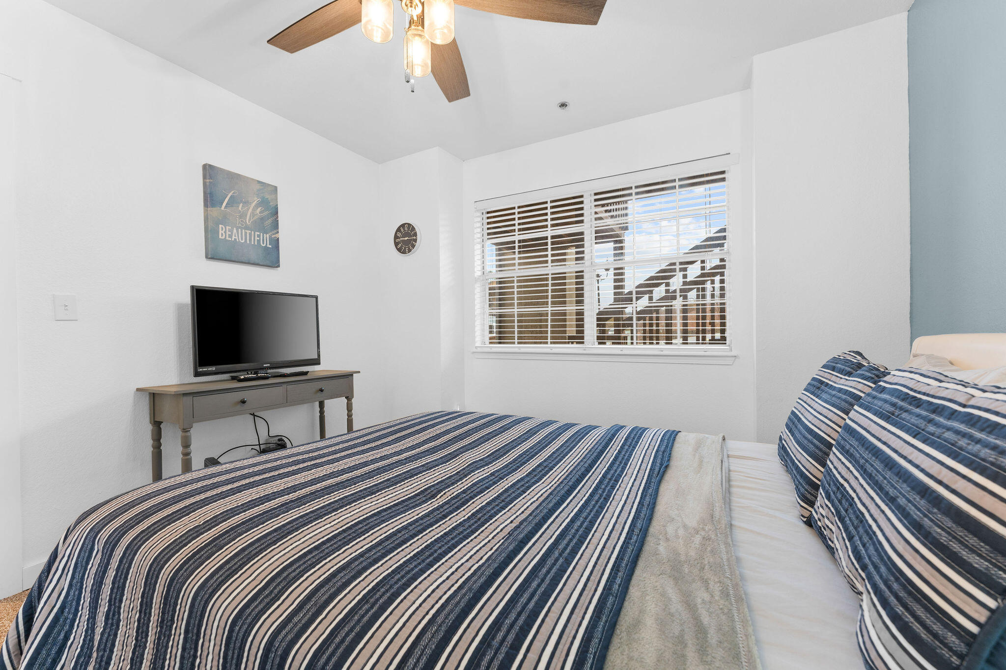 38 Lantern Bay Lane Property Photo 17