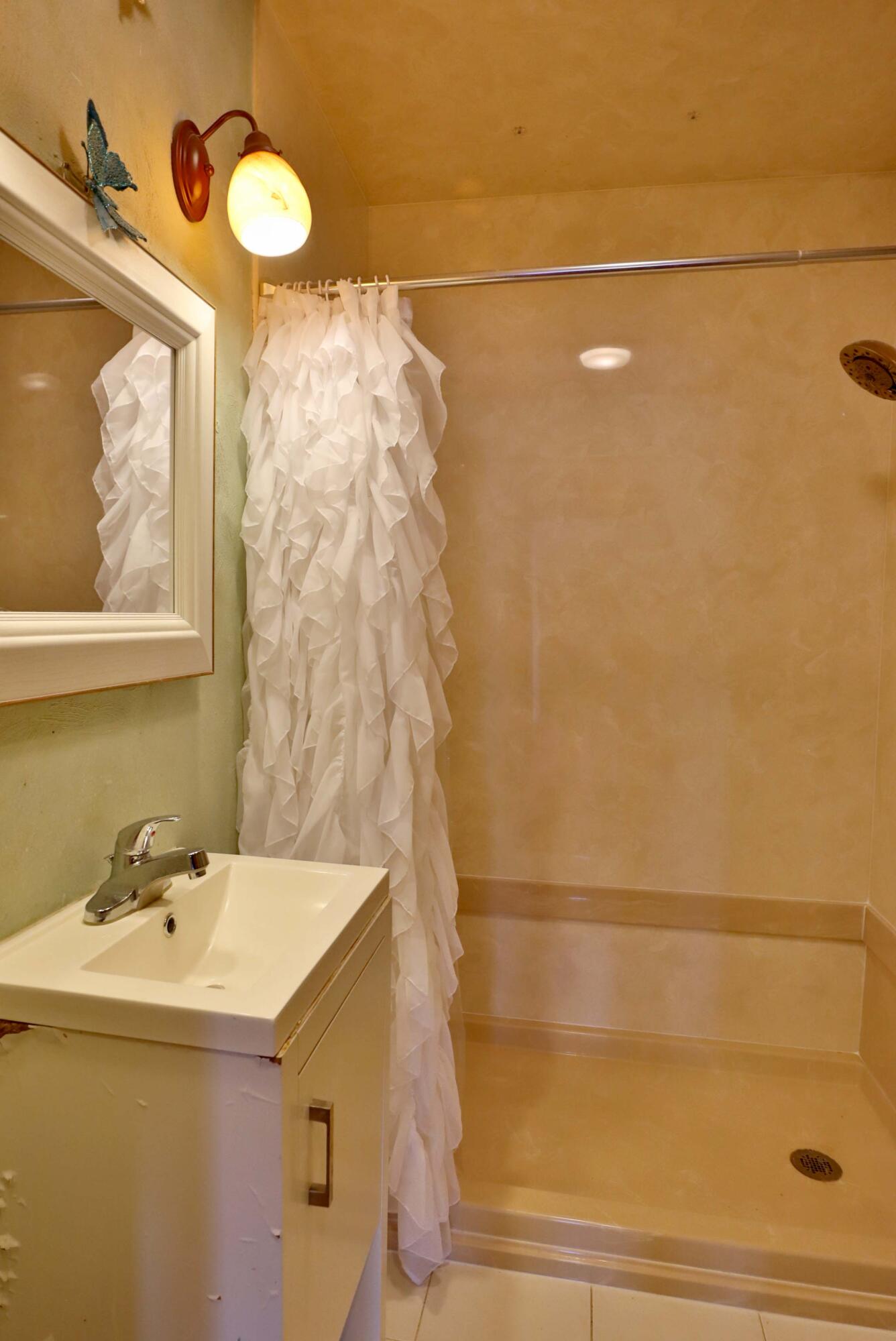2214 North National Avenue Property Photo 22
