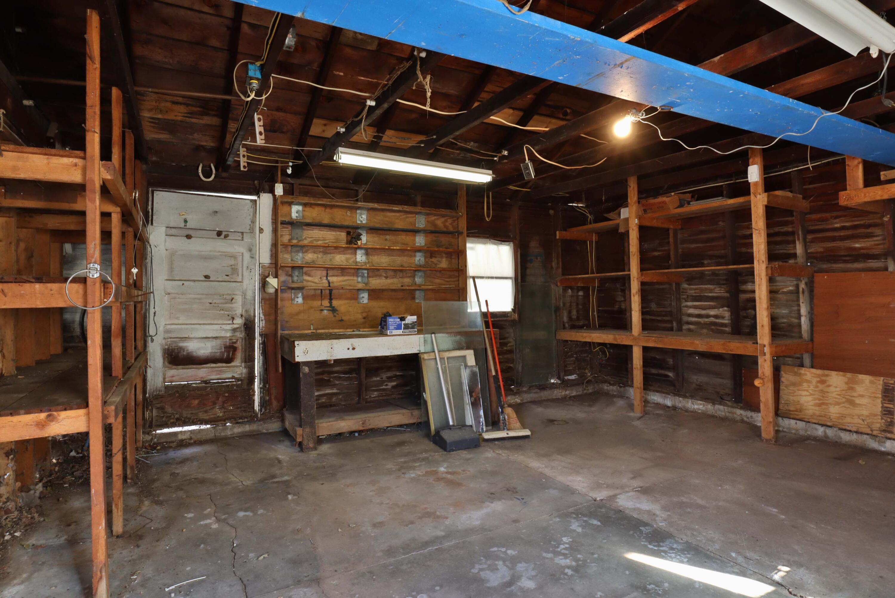 2214 North National Avenue Property Photo 44