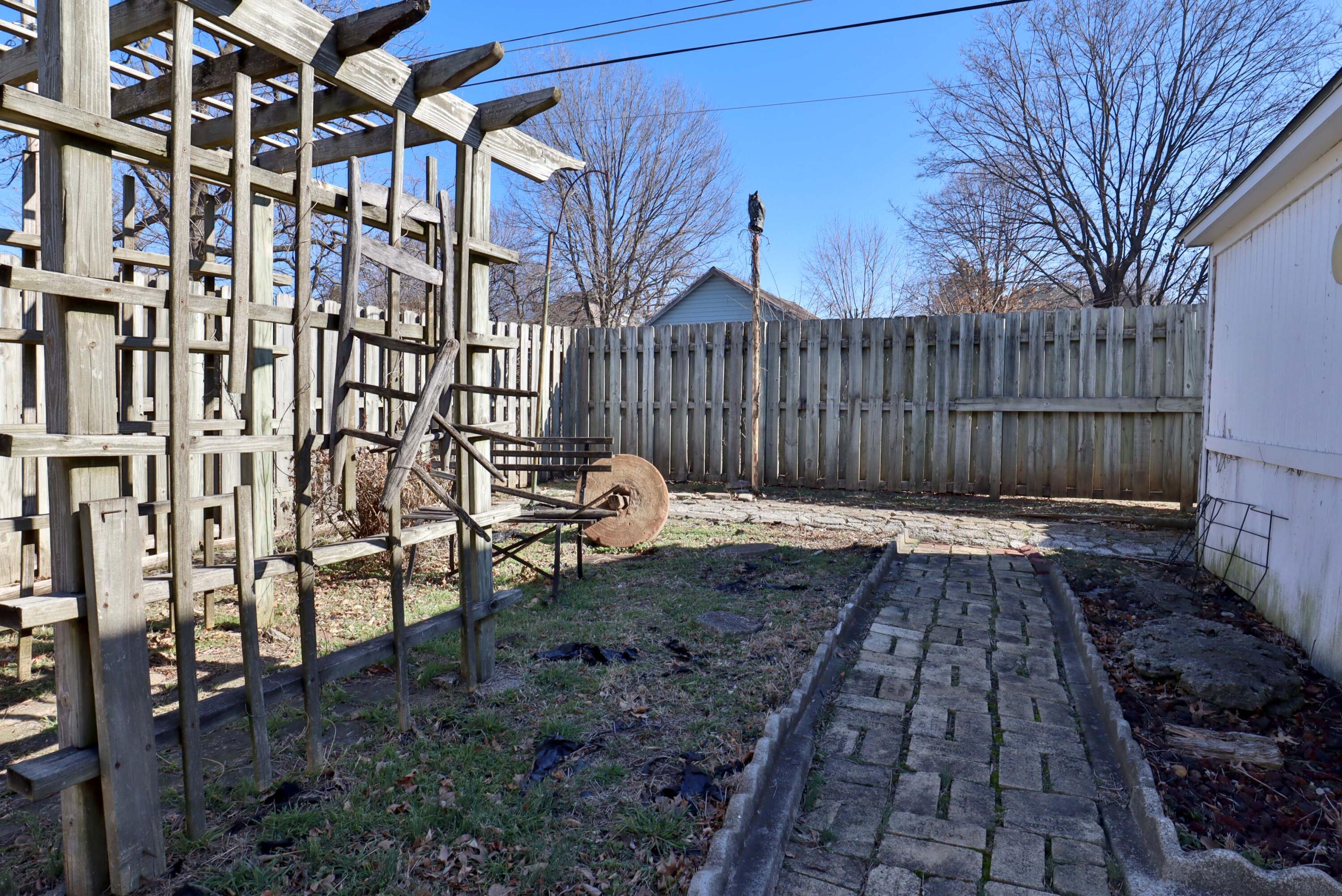 2214 North National Avenue Property Photo 50