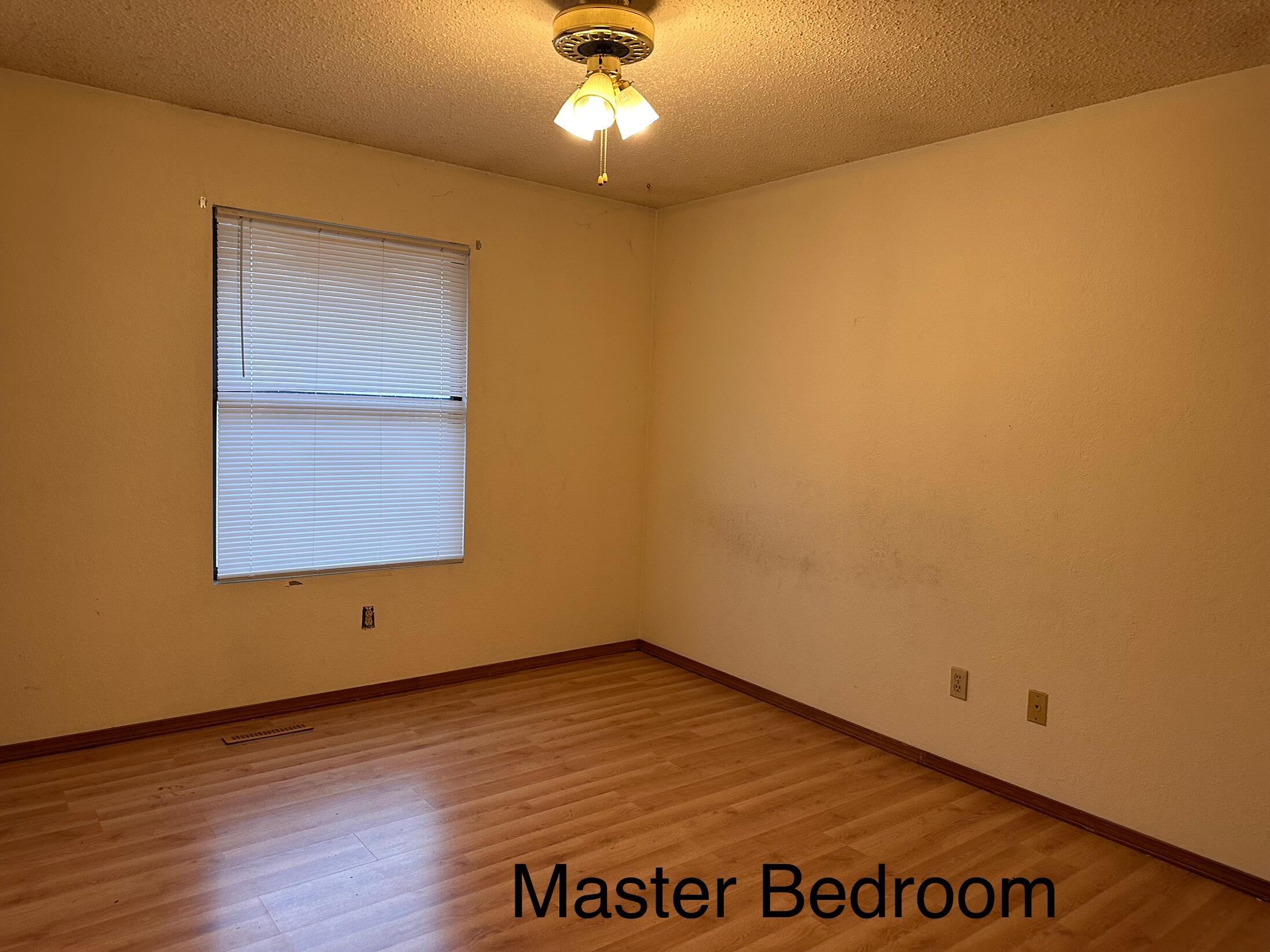 1738 North Oak Grove Avenue Property Photo 5