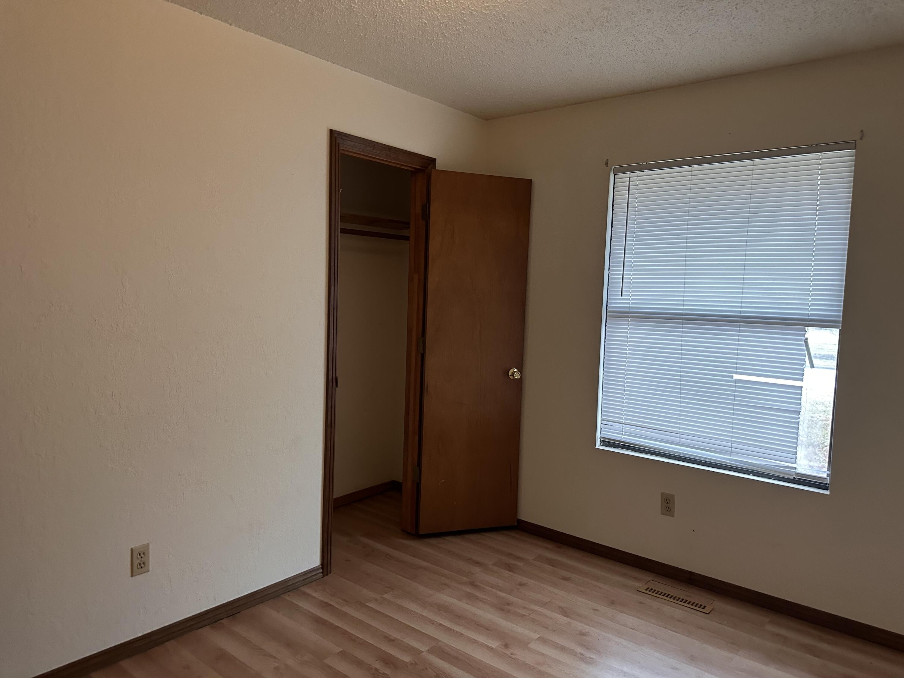 1738 North Oak Grove Avenue Property Photo 13