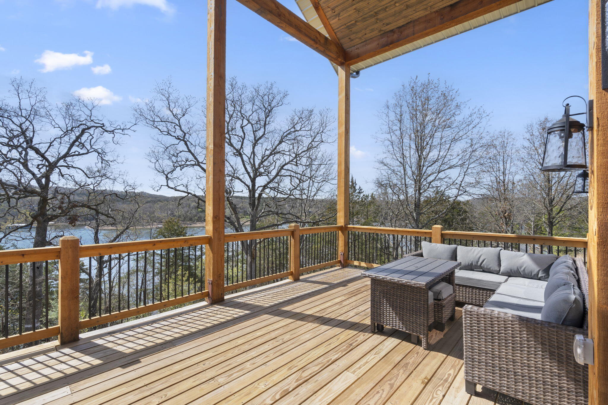534 Meltons Peninsula Road Property Photo 6