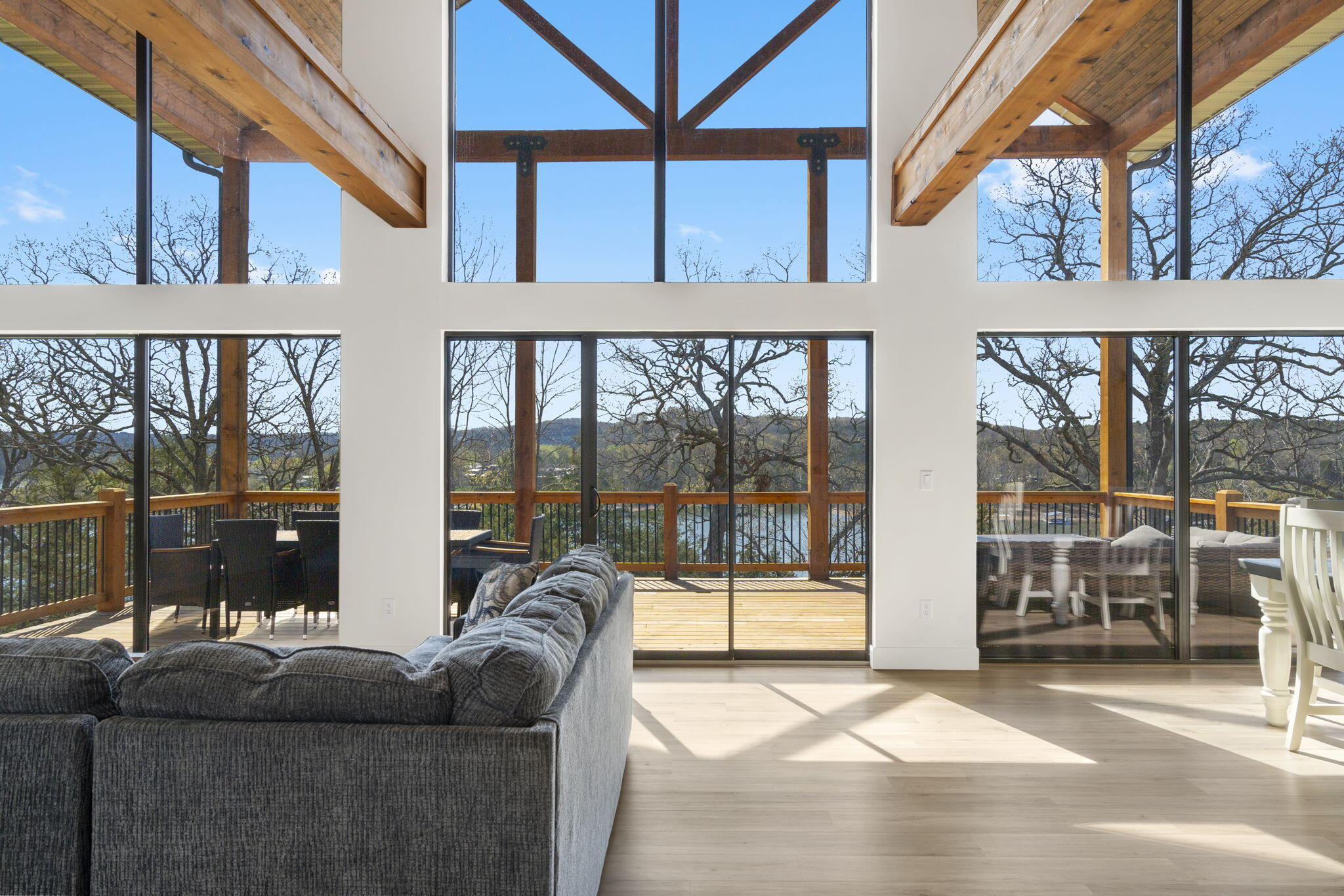 534 Meltons Peninsula Road Property Photo 11