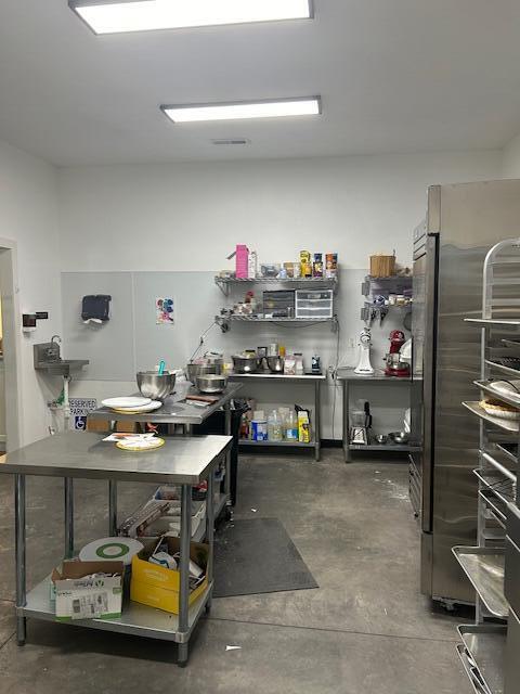 200 Highlandville Road Property Photo 29