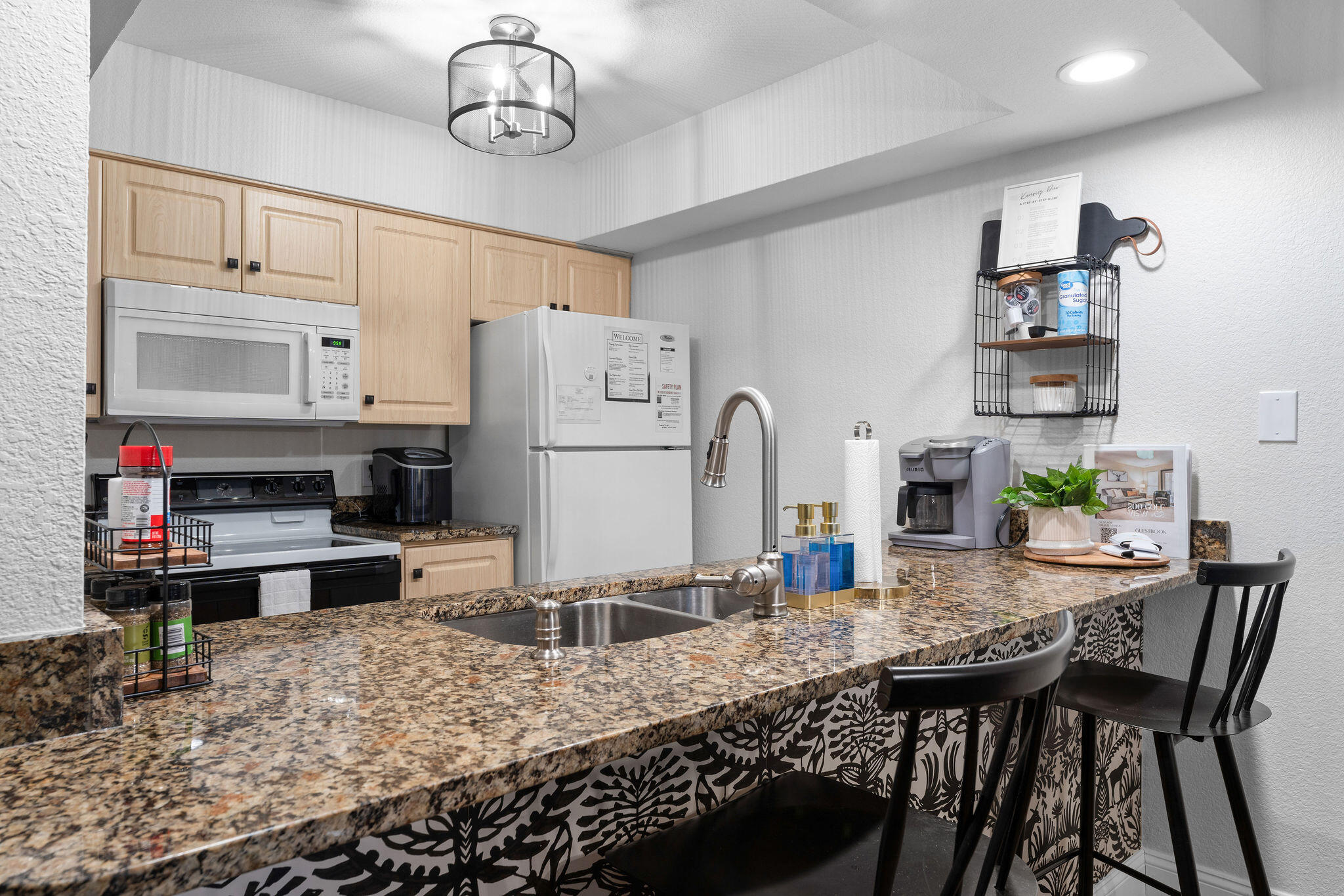 200 Golf View Drive Property Photo 6