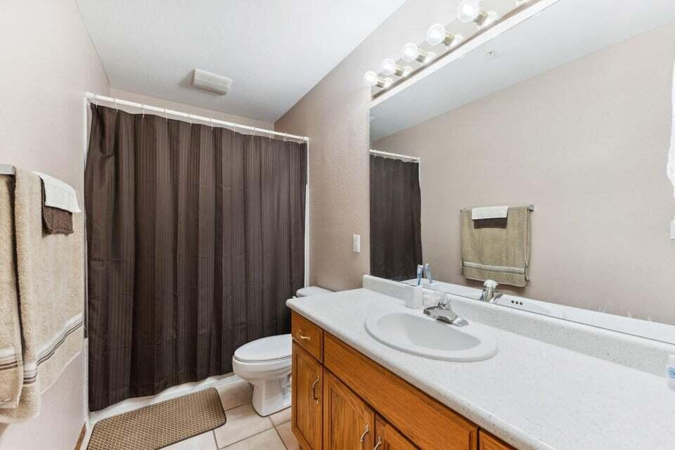 135 Upper Emerald Bay Circle Property Photo 22