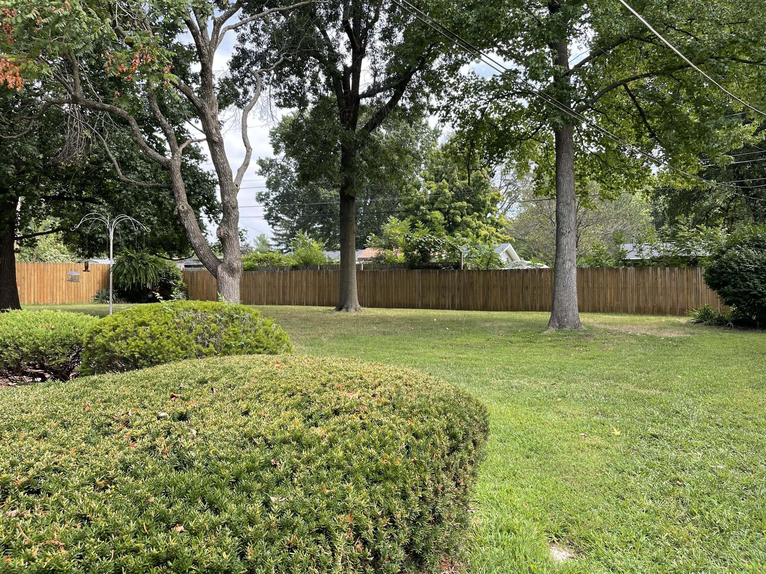 1960 South Cedarbrook Avenue Property Photo 7