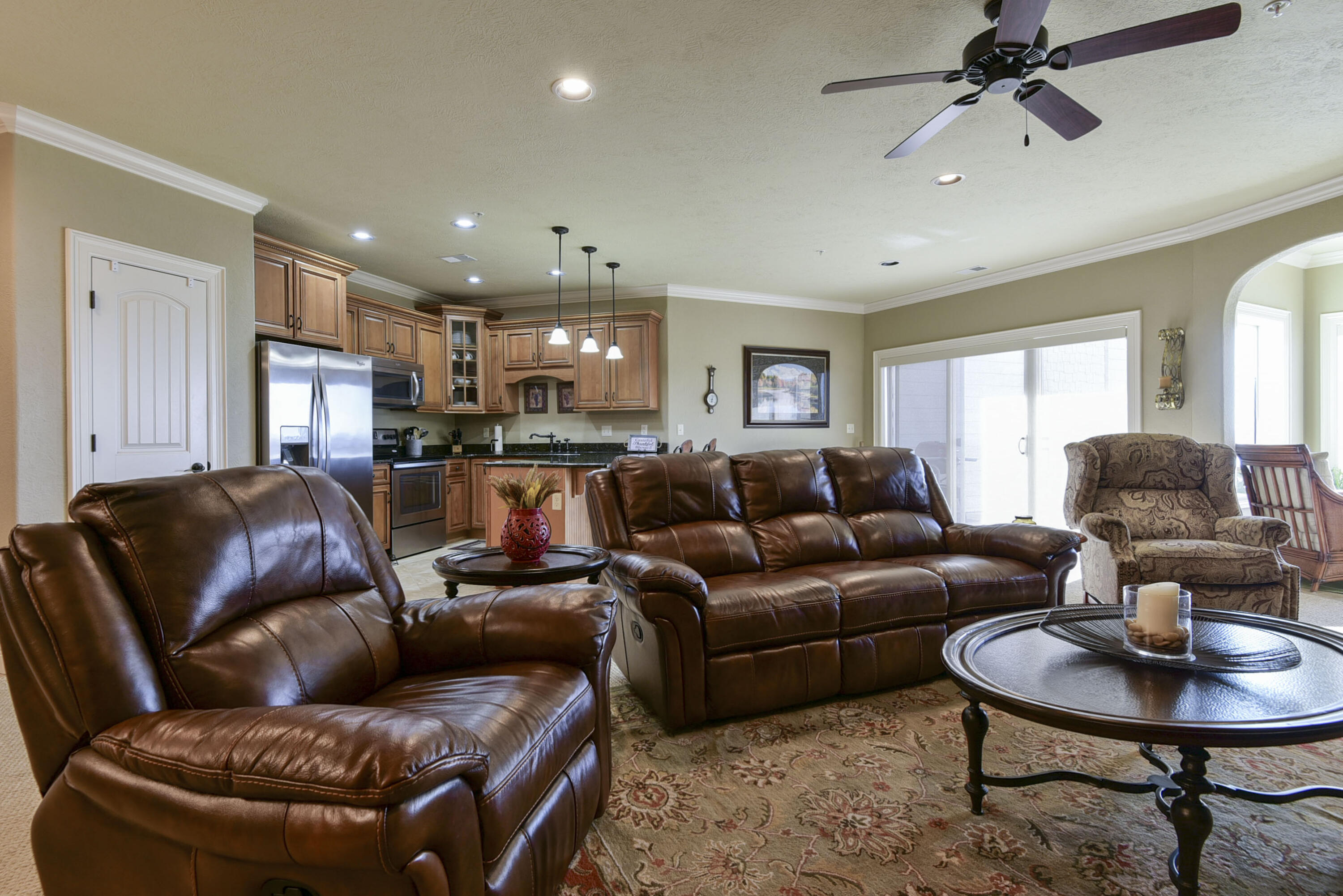 130 Royal Vista Drive Unit 605 Property Photo 6