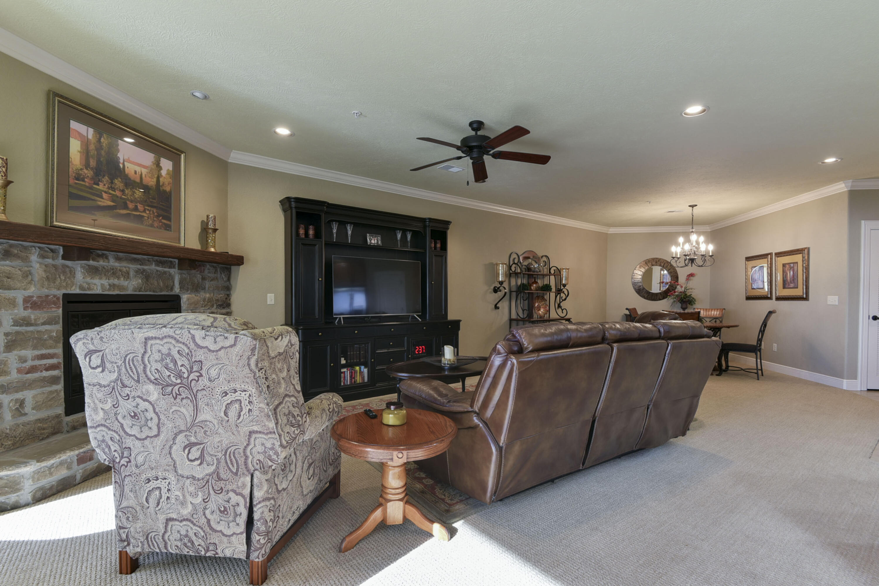 130 Royal Vista Drive Unit 605 Property Photo 13