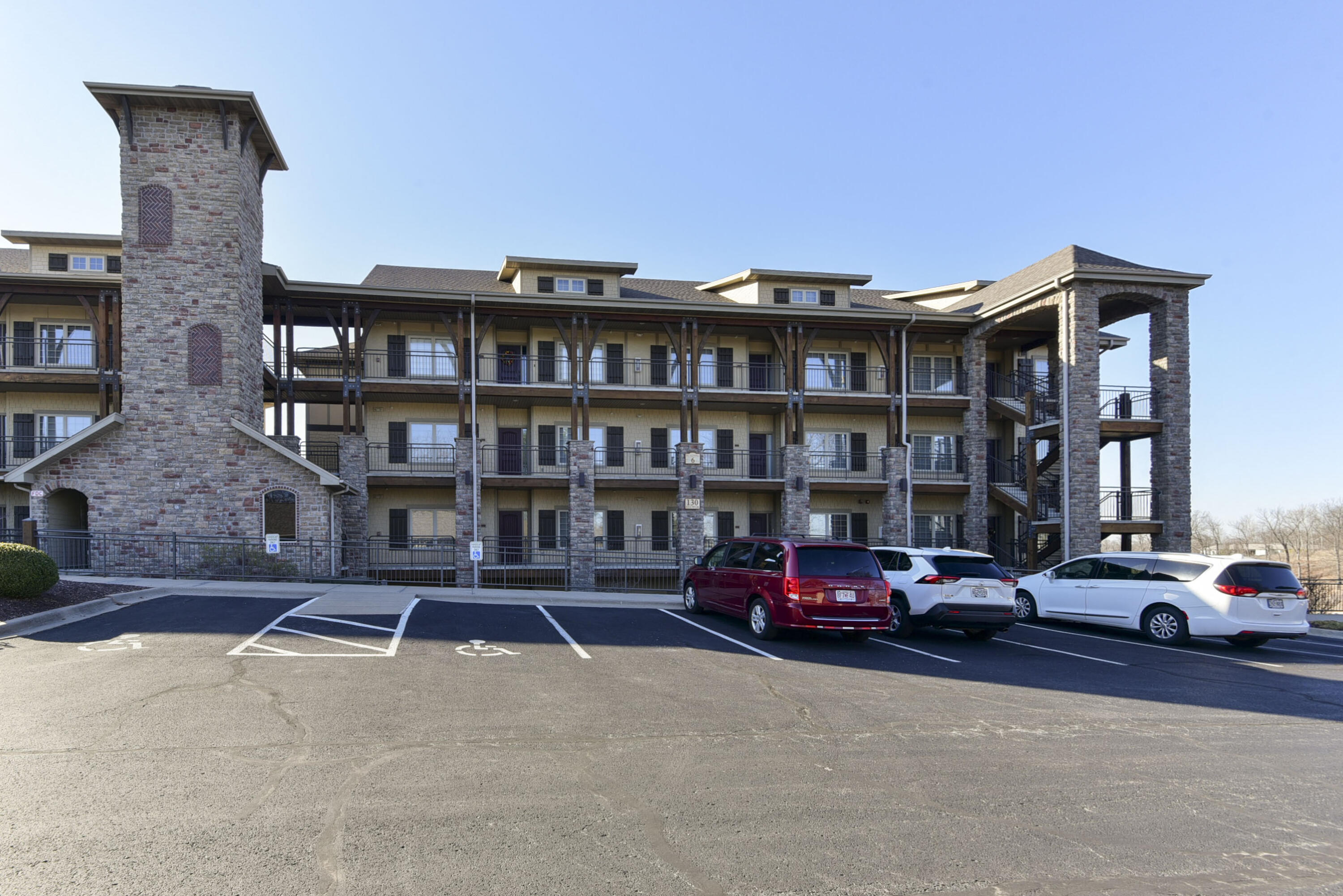 130 Royal Vista Drive Unit 605 Property Photo 25