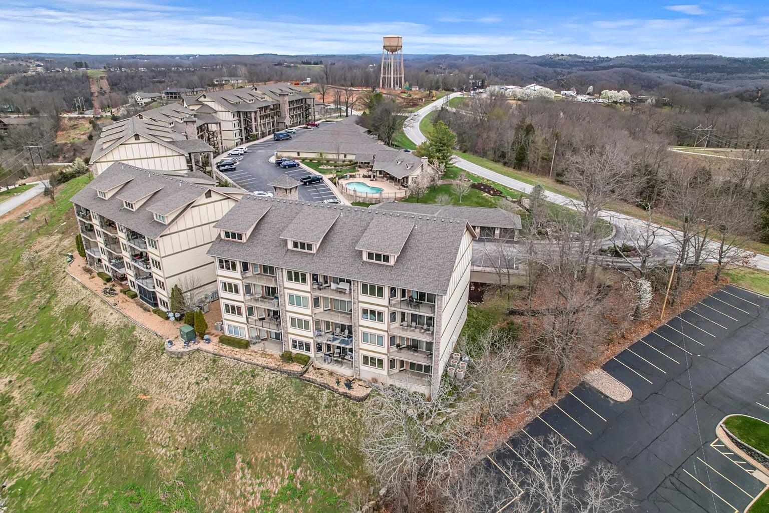 130 Royal Vista Drive Unit 605 Property Photo 27