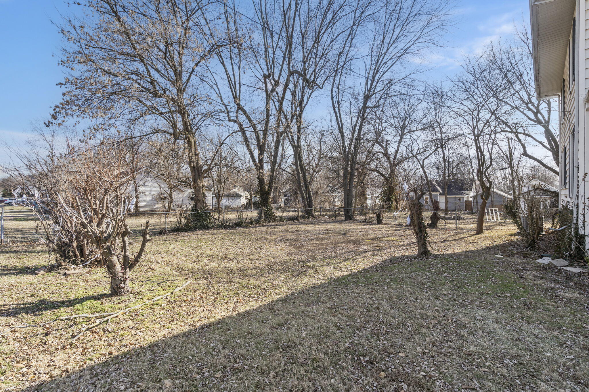 1120 West Hamilton Street Property Photo 3