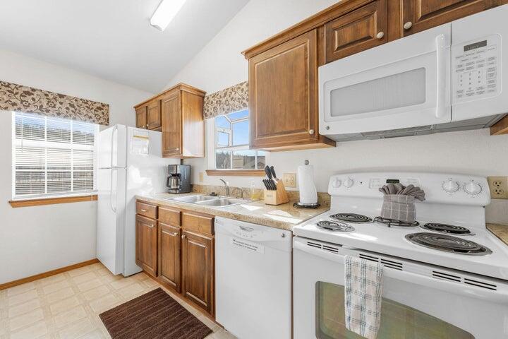 3 Woodpecker Lane Property Photo 13