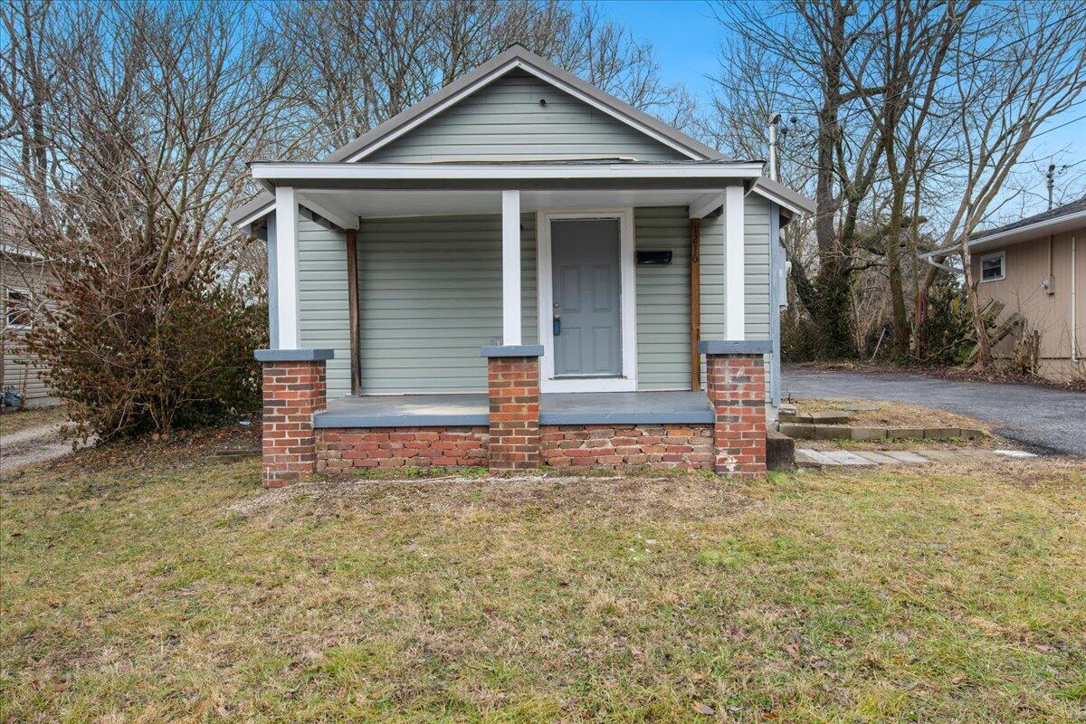 1216 North West Avenue Property Photo 18