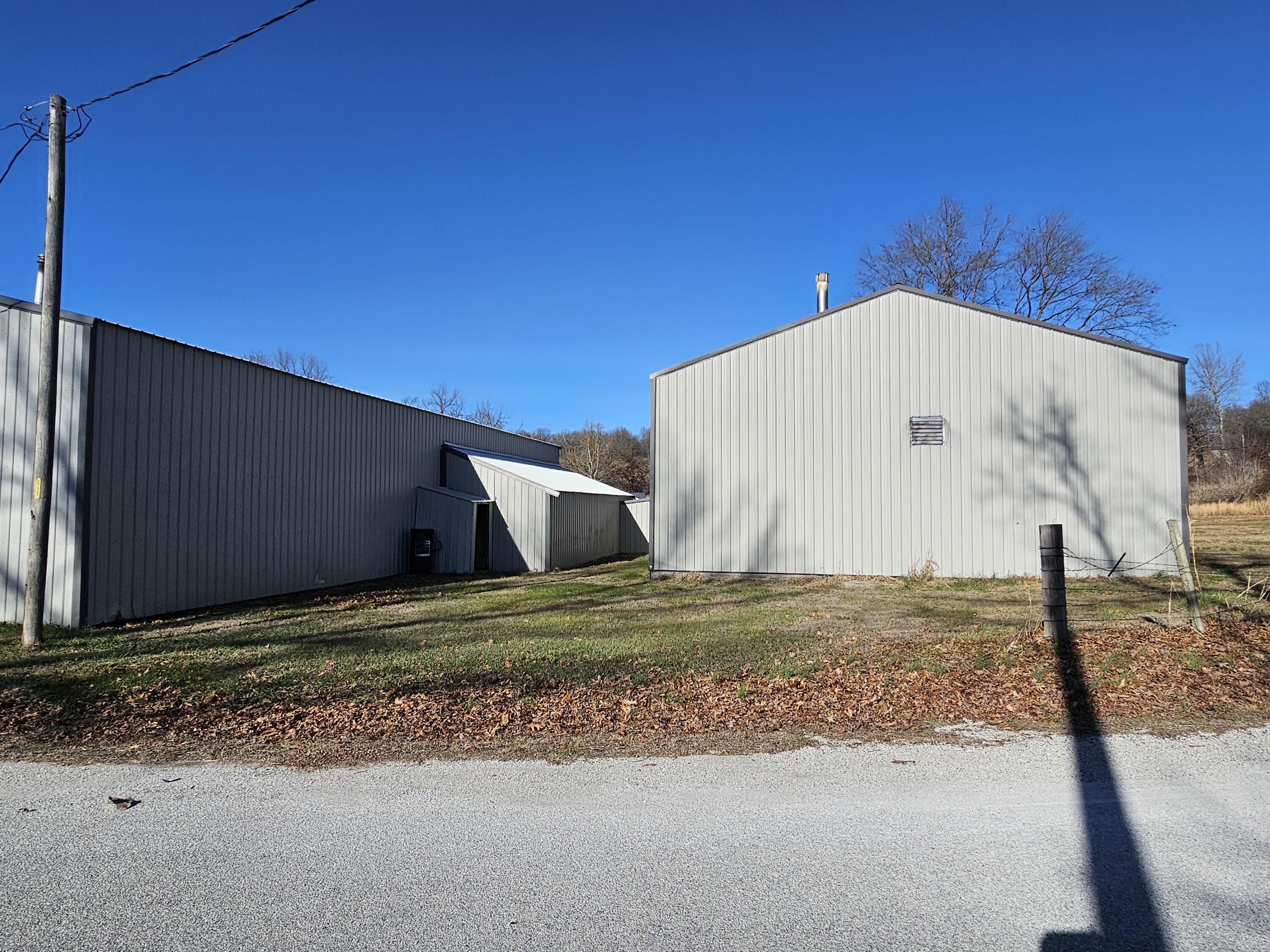 000 Iris Road Property Photo 7