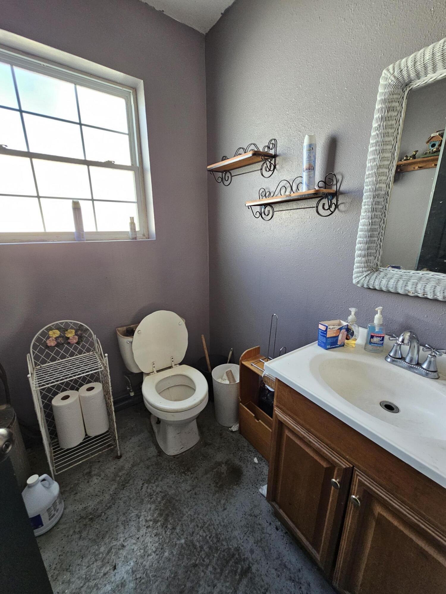 000 Iris Road Property Photo 21