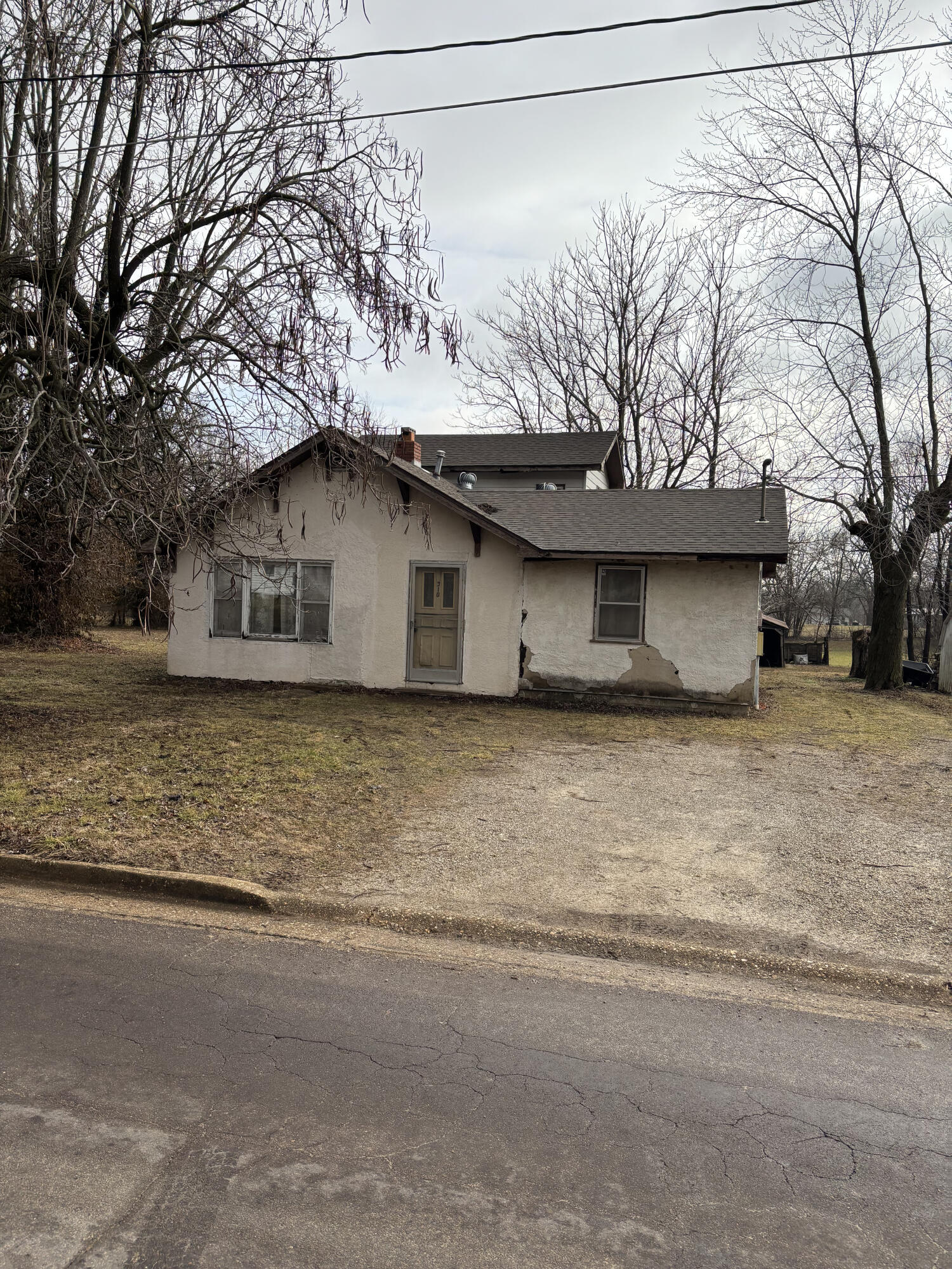 310 South High Street Property Photo 1