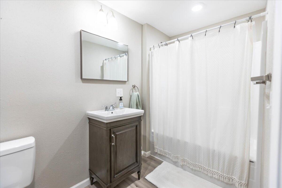 304 Center Street Property Photo 14