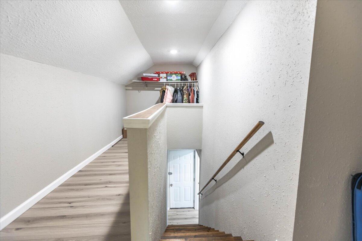 304 Center Street Property Photo 19