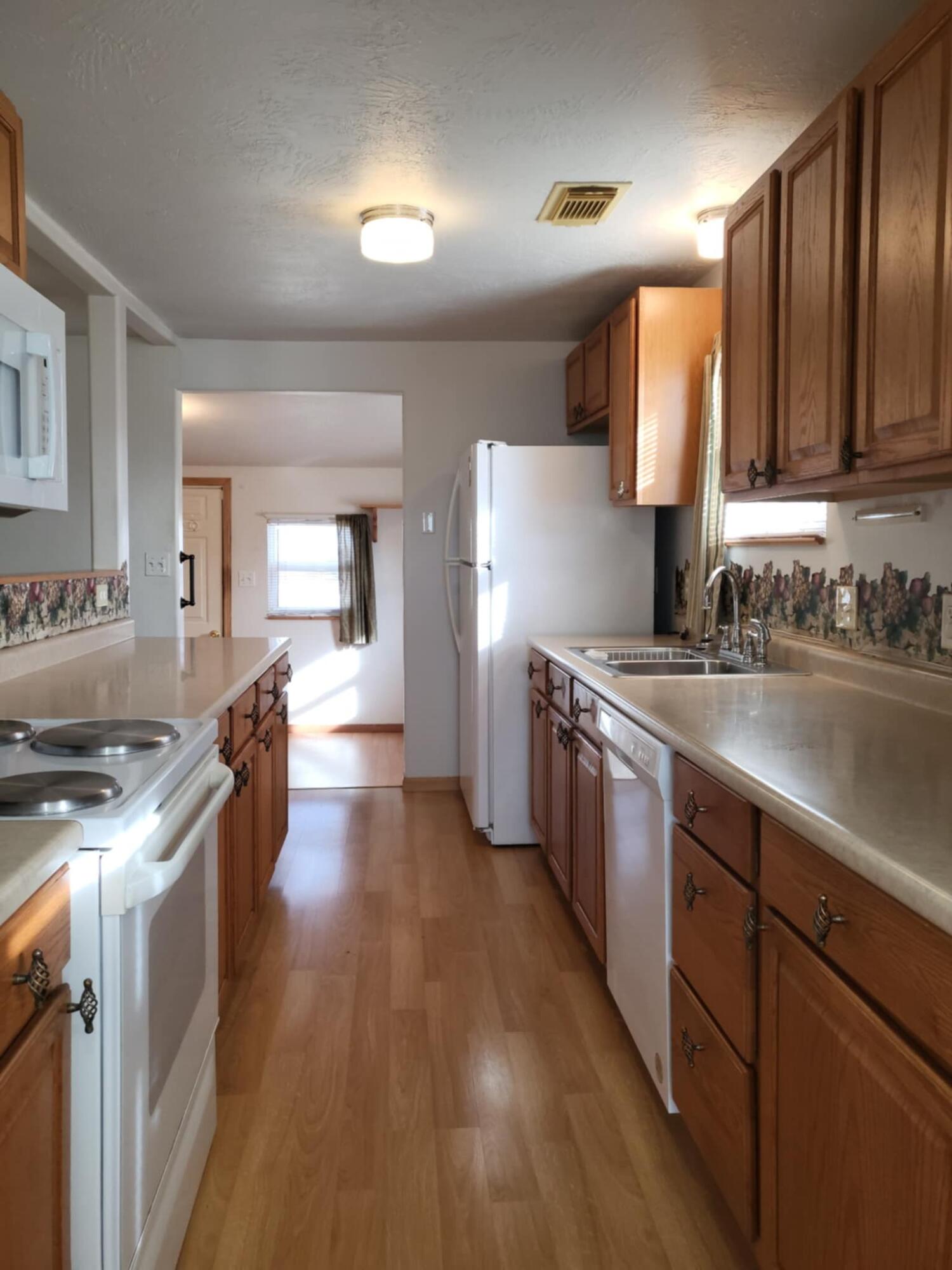 406 North Highway 39 Property Photo 6