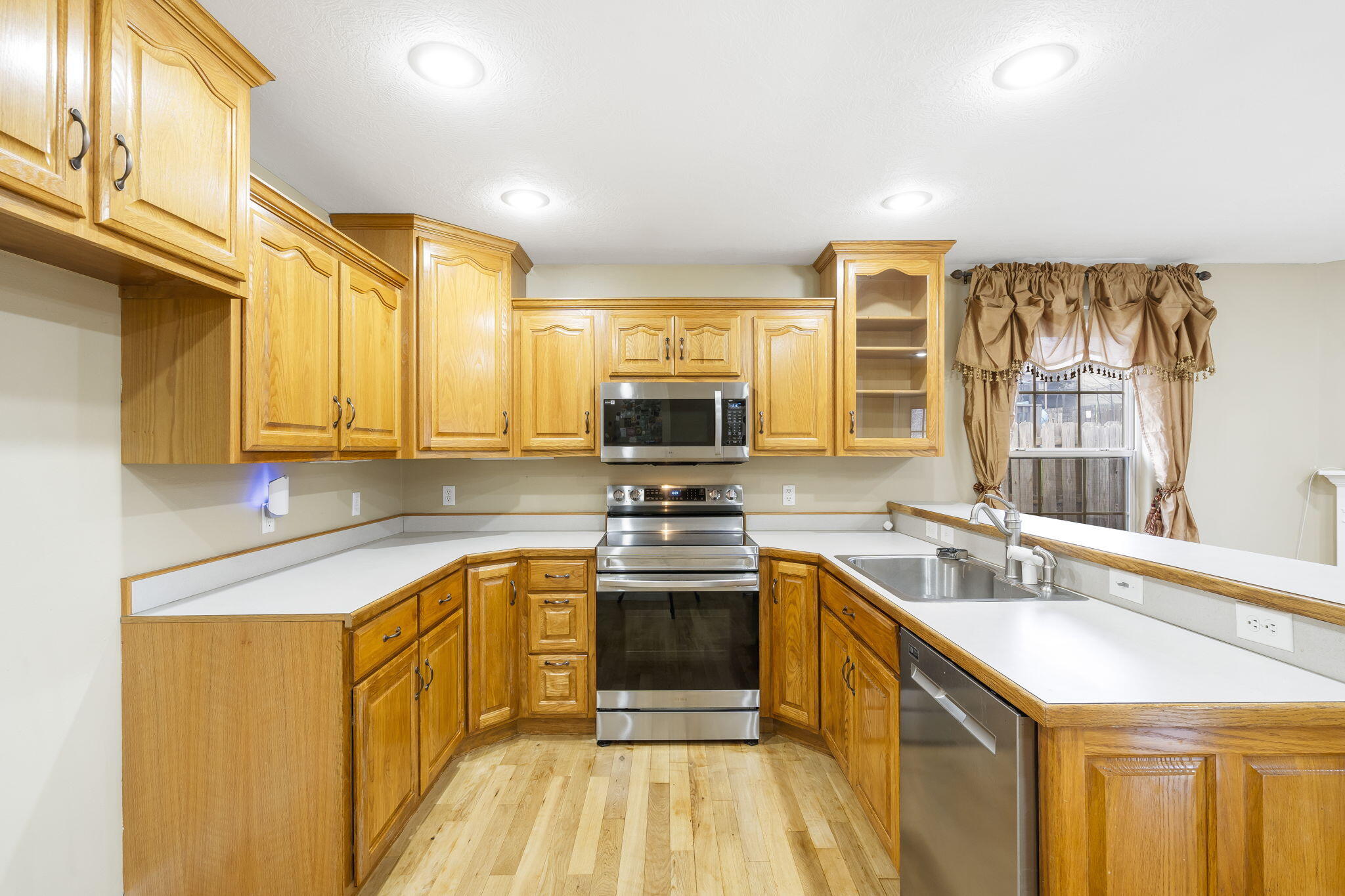 624 North Althea Avenue Property Photo 8