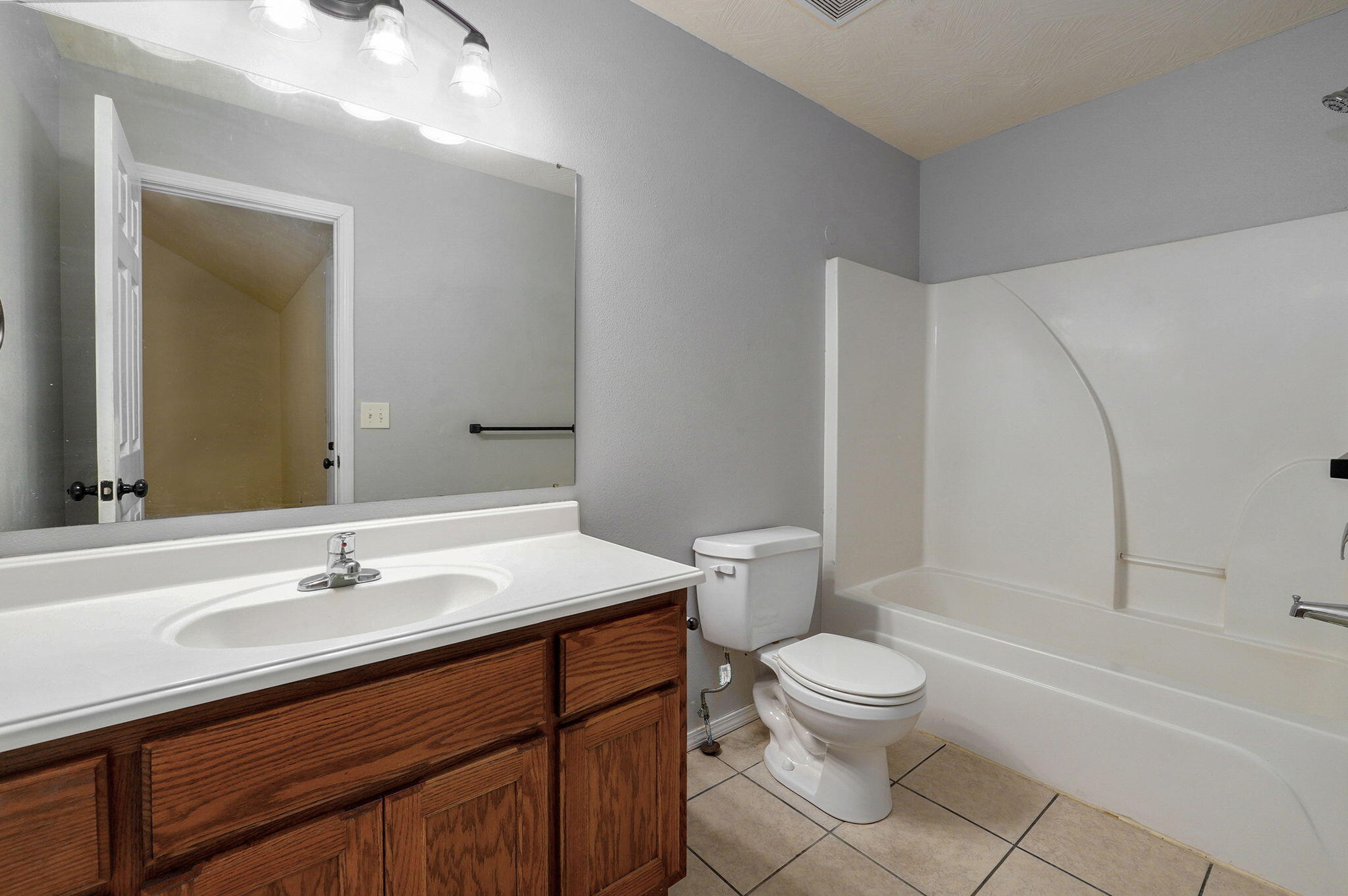 813 -815 East Daniels Street Property Photo 18