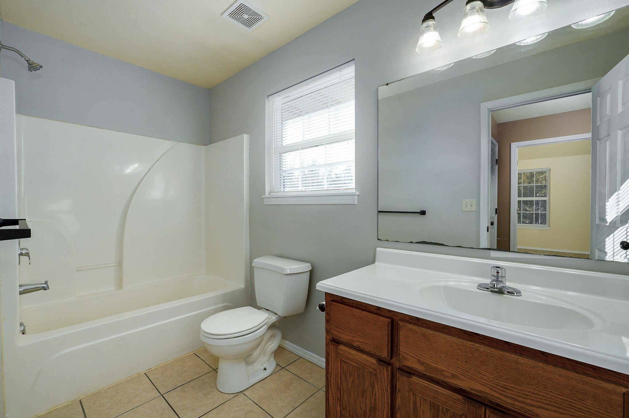 813 -815 East Daniels Street Property Photo 20