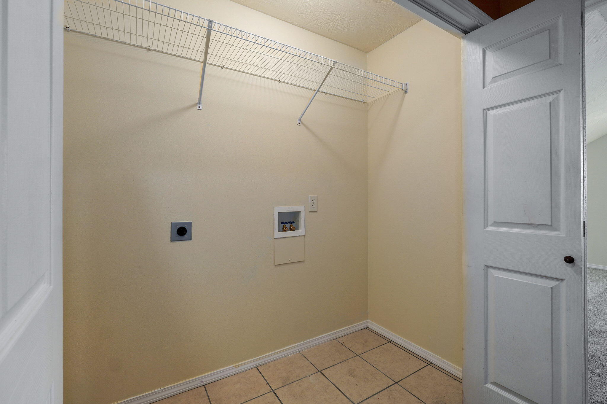 813 -815 East Daniels Street Property Photo 23