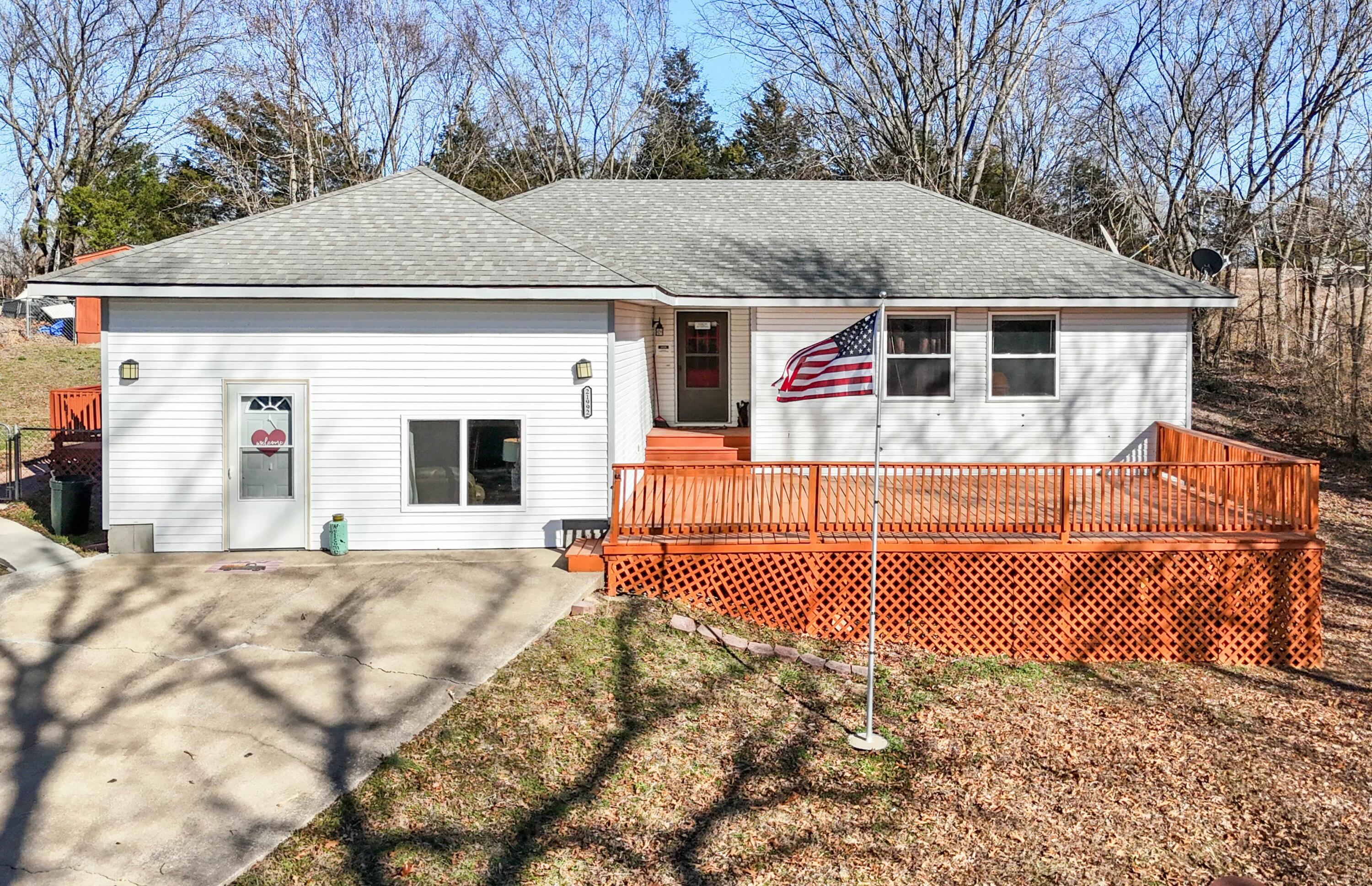 21992 Knob Hill Lane Property Photo 1