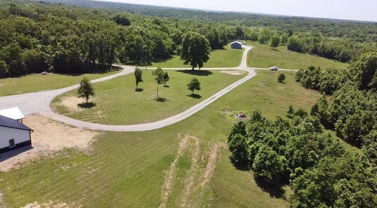 27492 Hwy V Property Photo 62