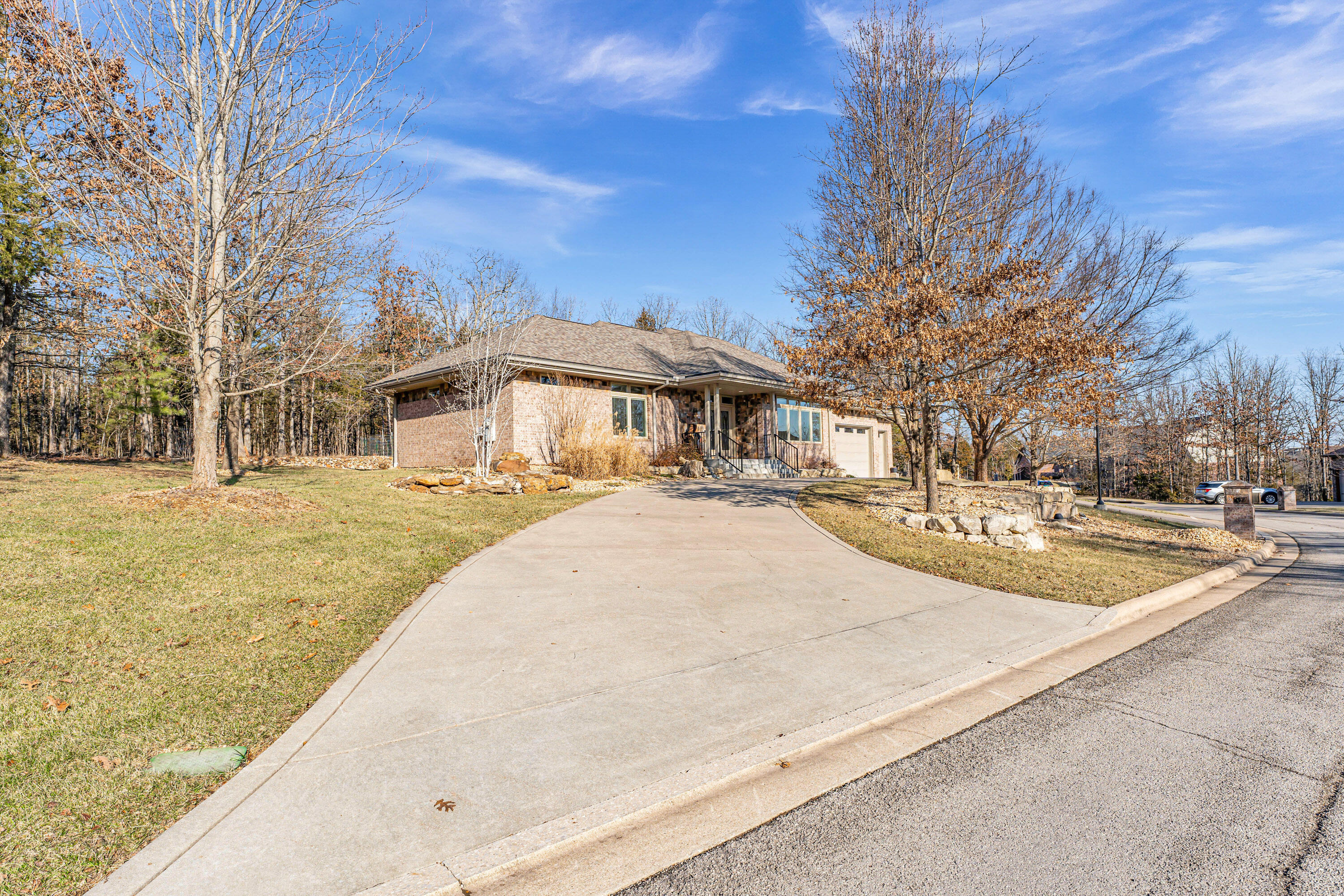 107 Whispering Oaks Lane Property Photo 40