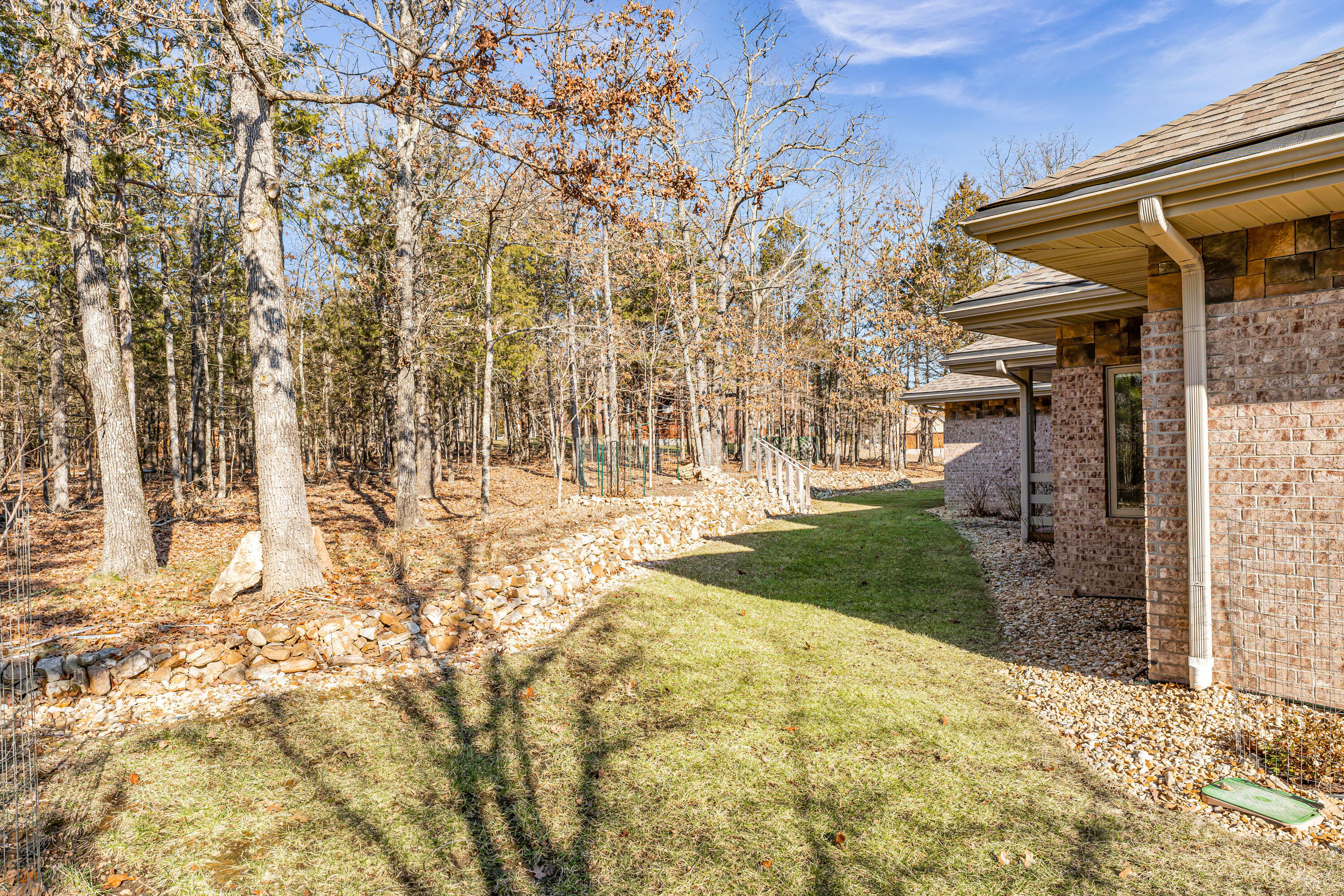 107 Whispering Oaks Lane Property Photo 42