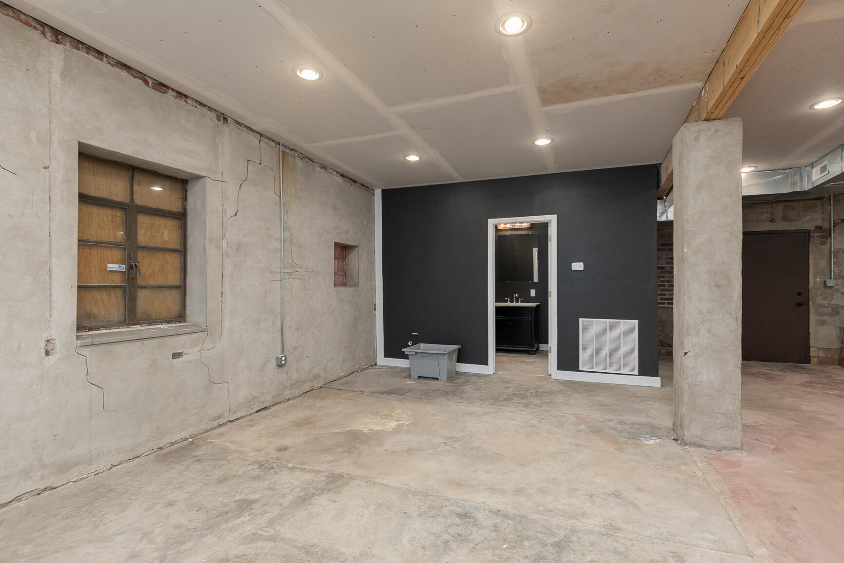 1302 East Blaine Street Property Photo 8