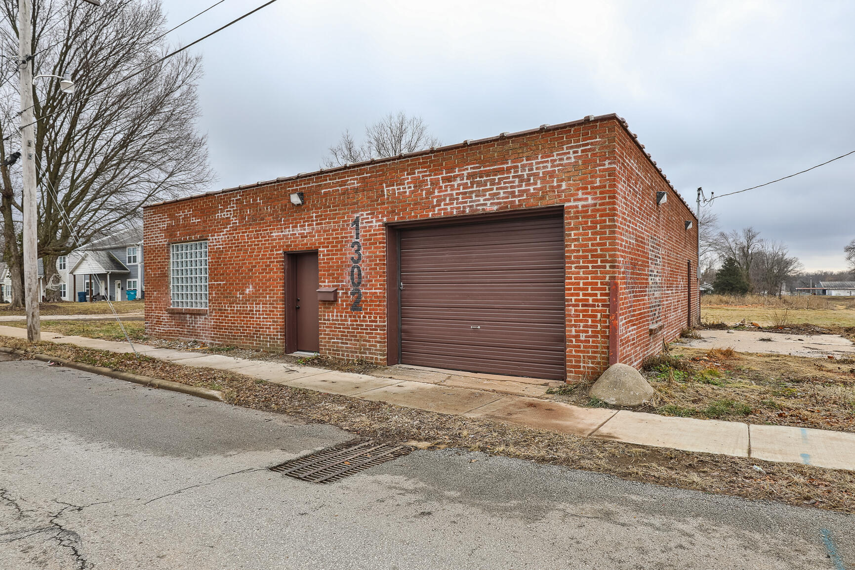 1302 East Blaine Street Property Photo 12