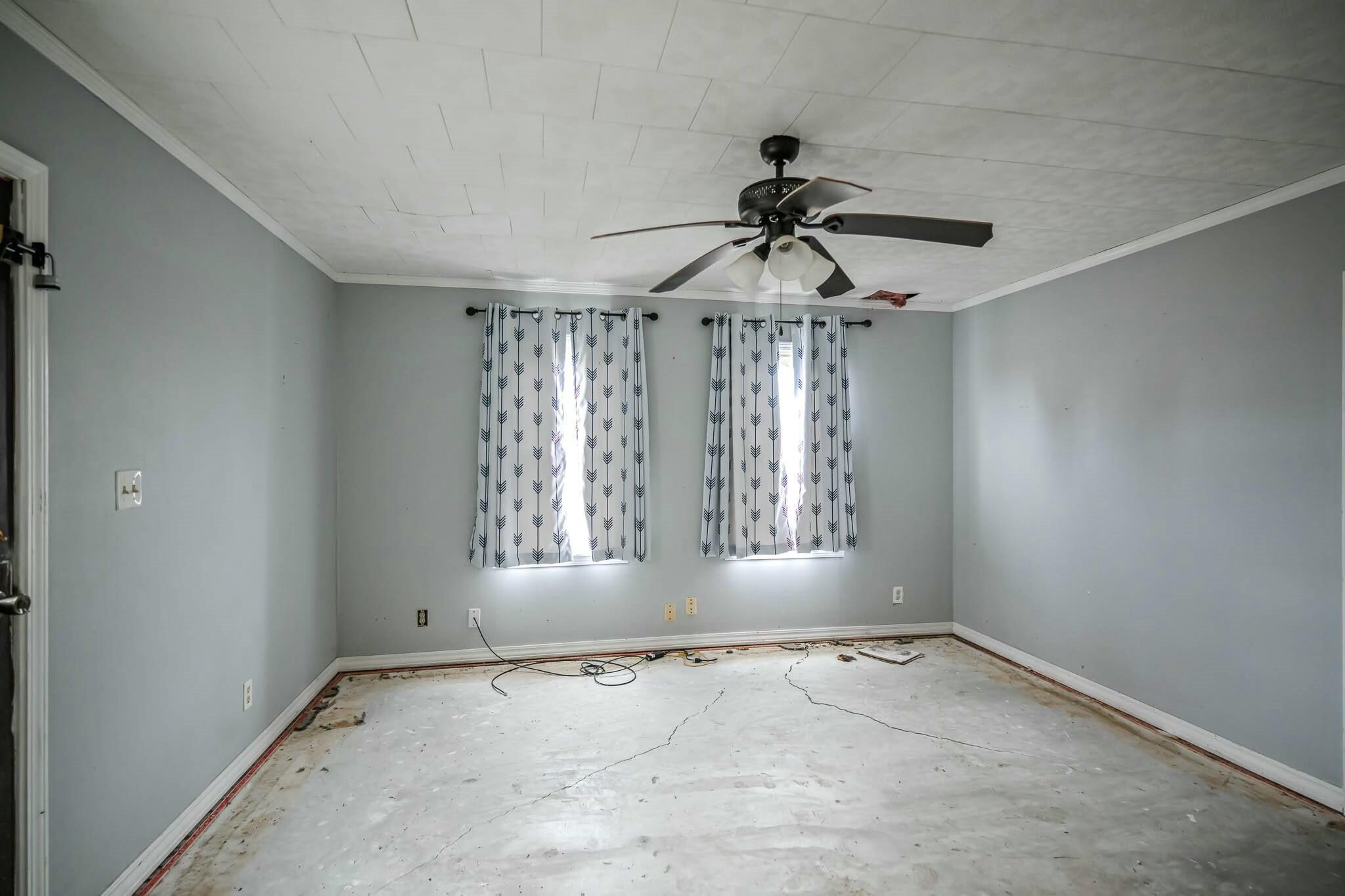24556 Lawrence 2020 Property Photo 8