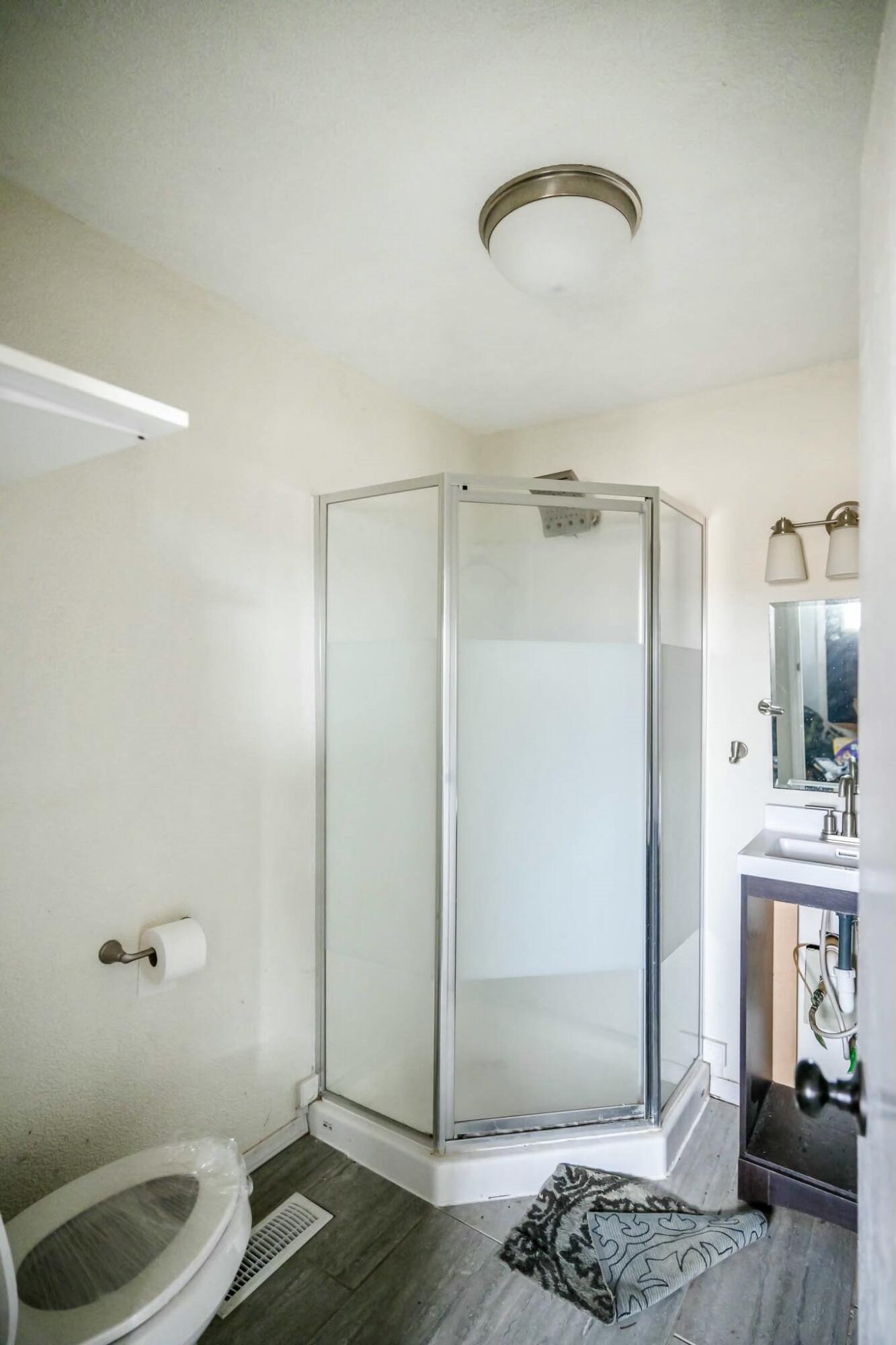 24556 Lawrence 2020 Property Photo 13
