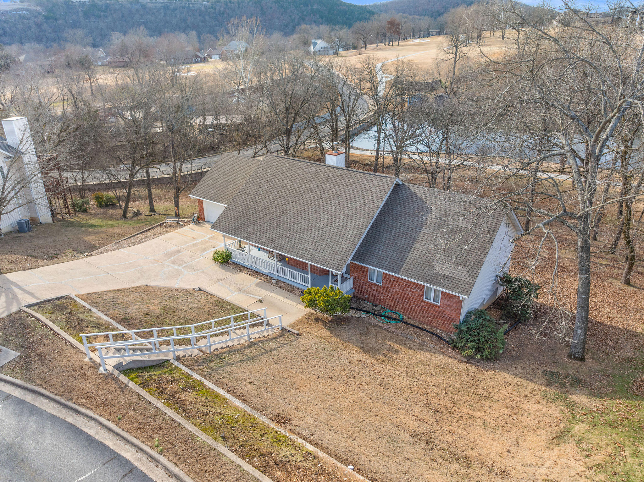 1914 Pointe Royale Drive Property Photo 4