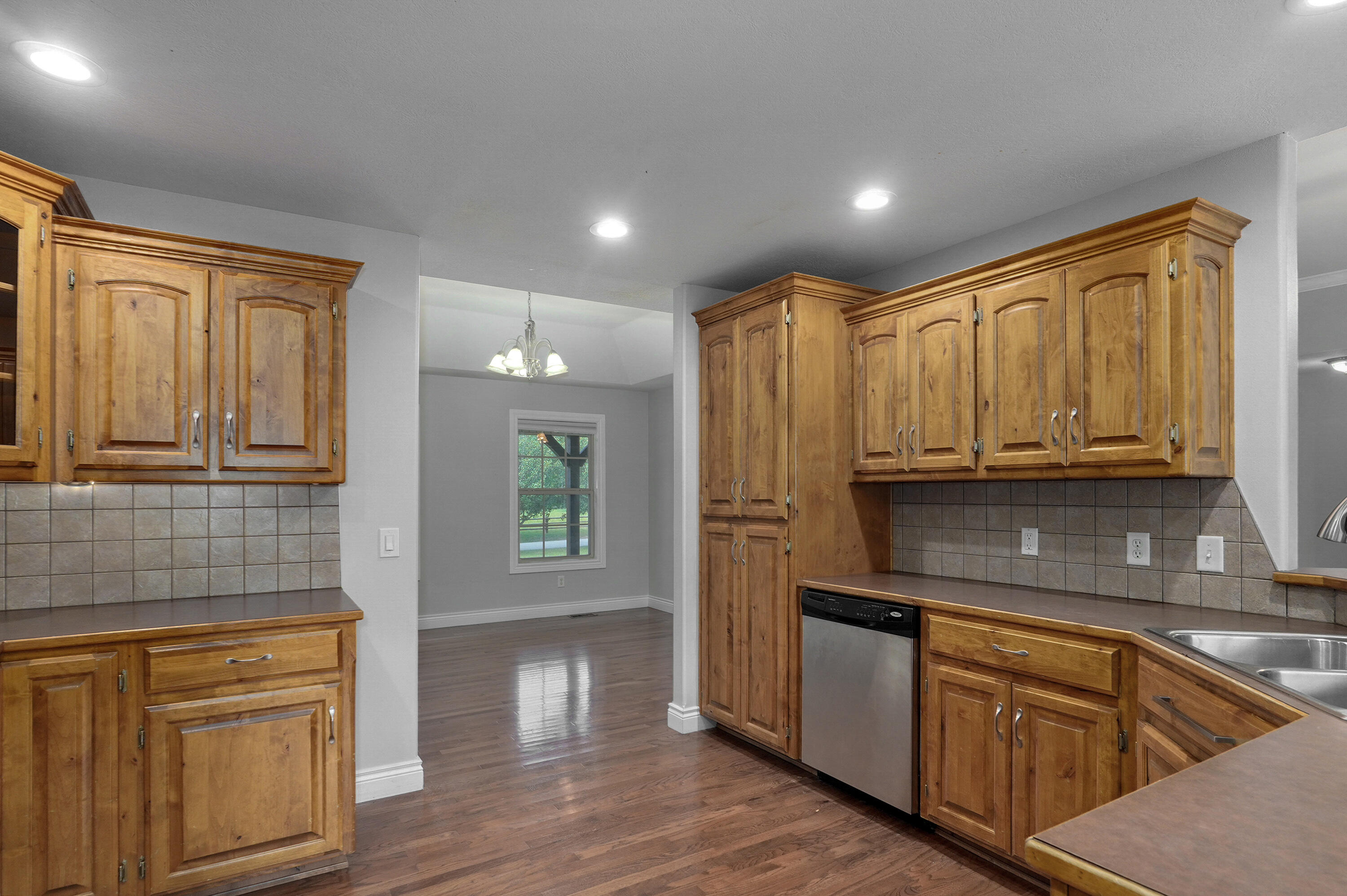 3488 White Oak Road Property Photo 12