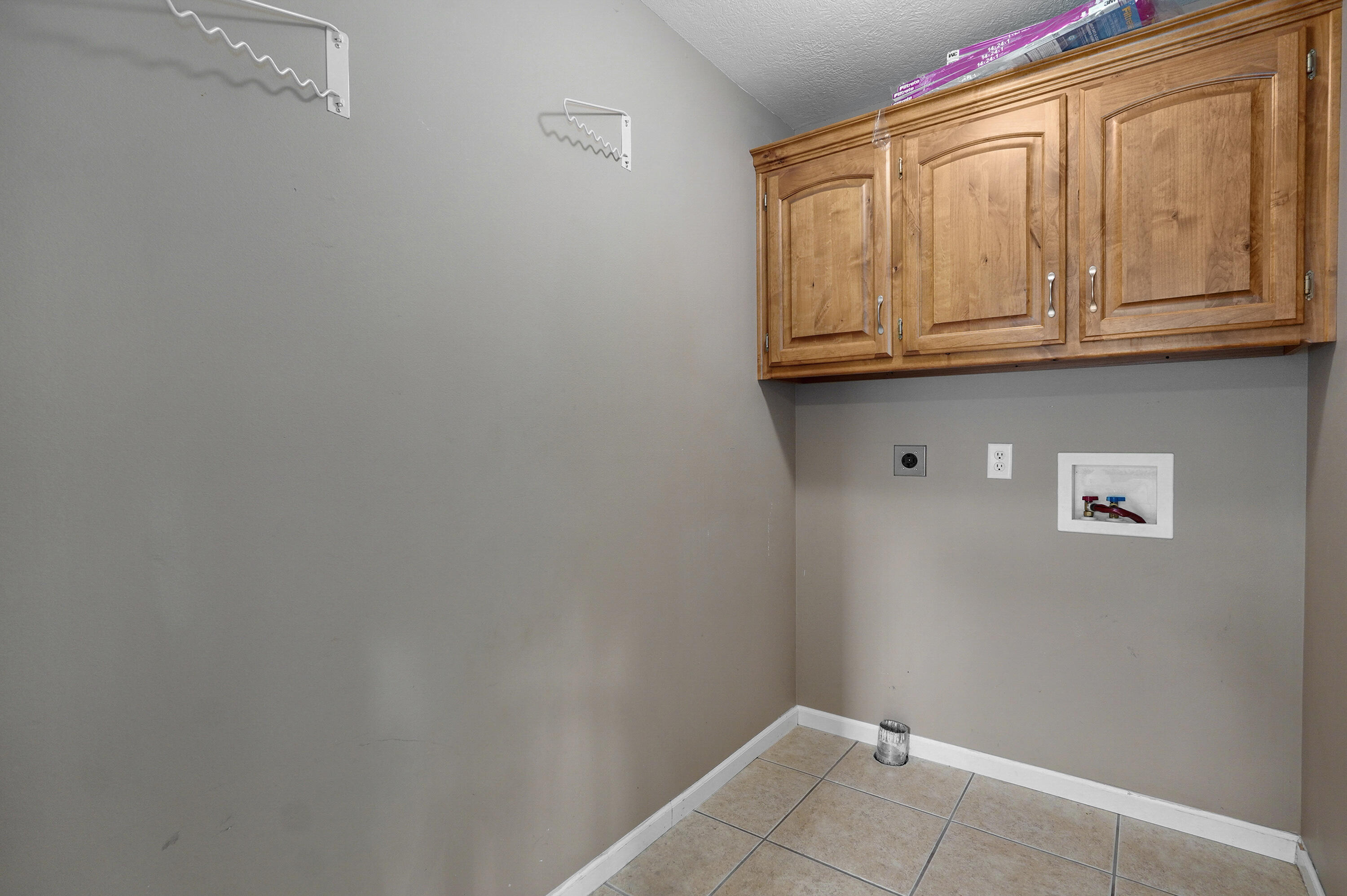 3488 White Oak Road Property Photo 17