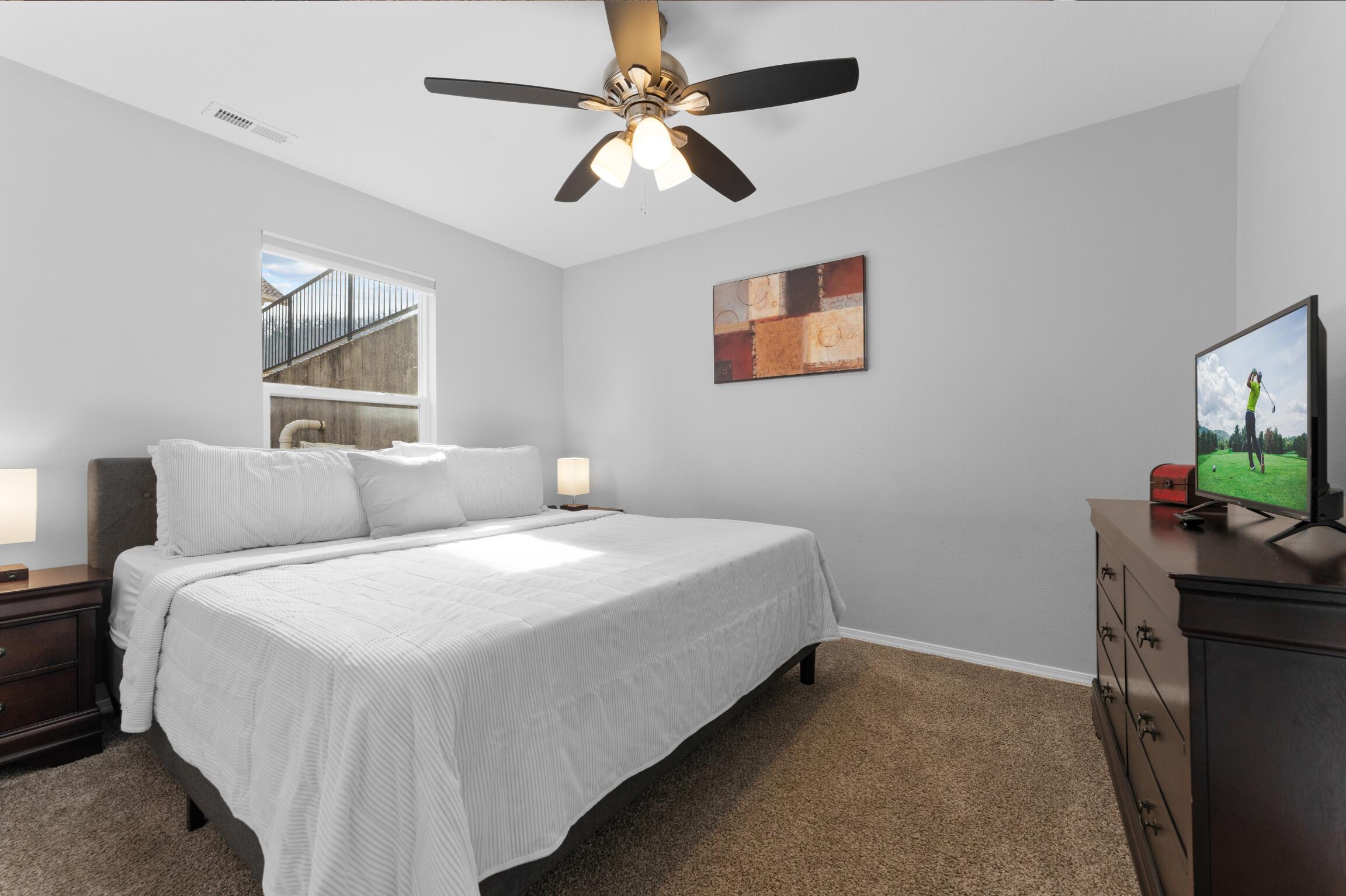2911 Vineyards Parkway Property Photo 5