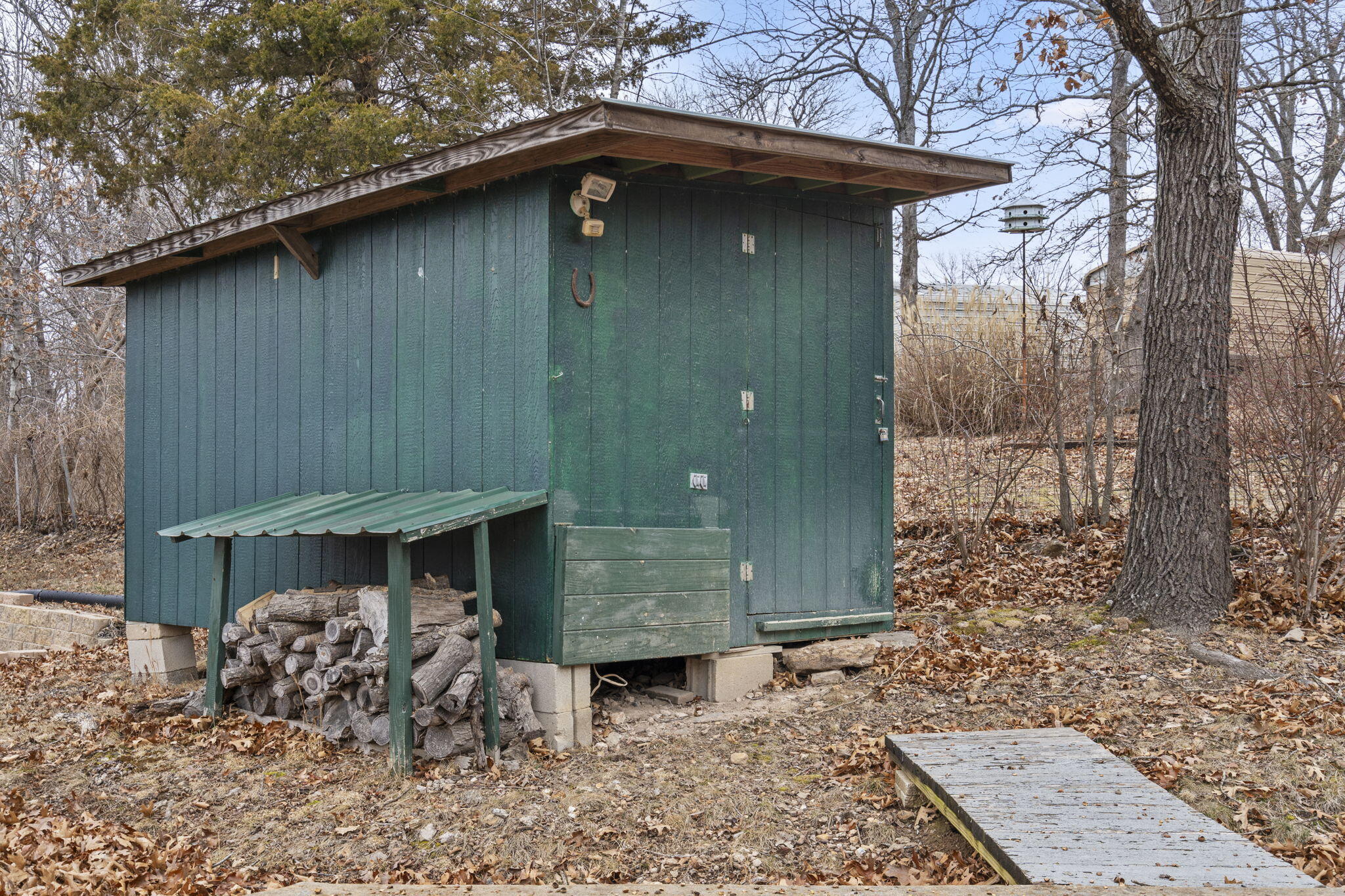 24329 Beach Road Property Photo 32