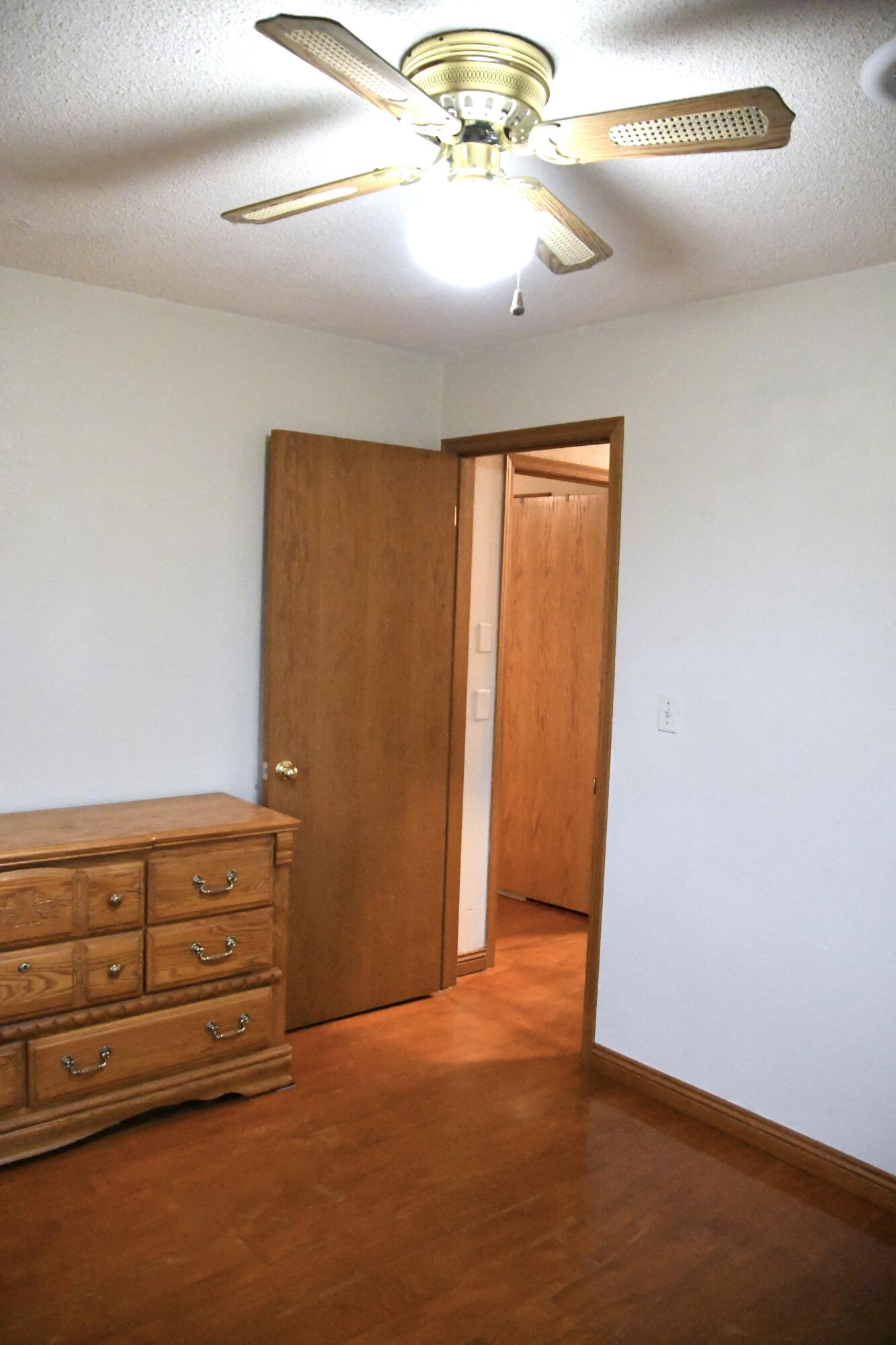 705 West Hughs Street Property Photo 16