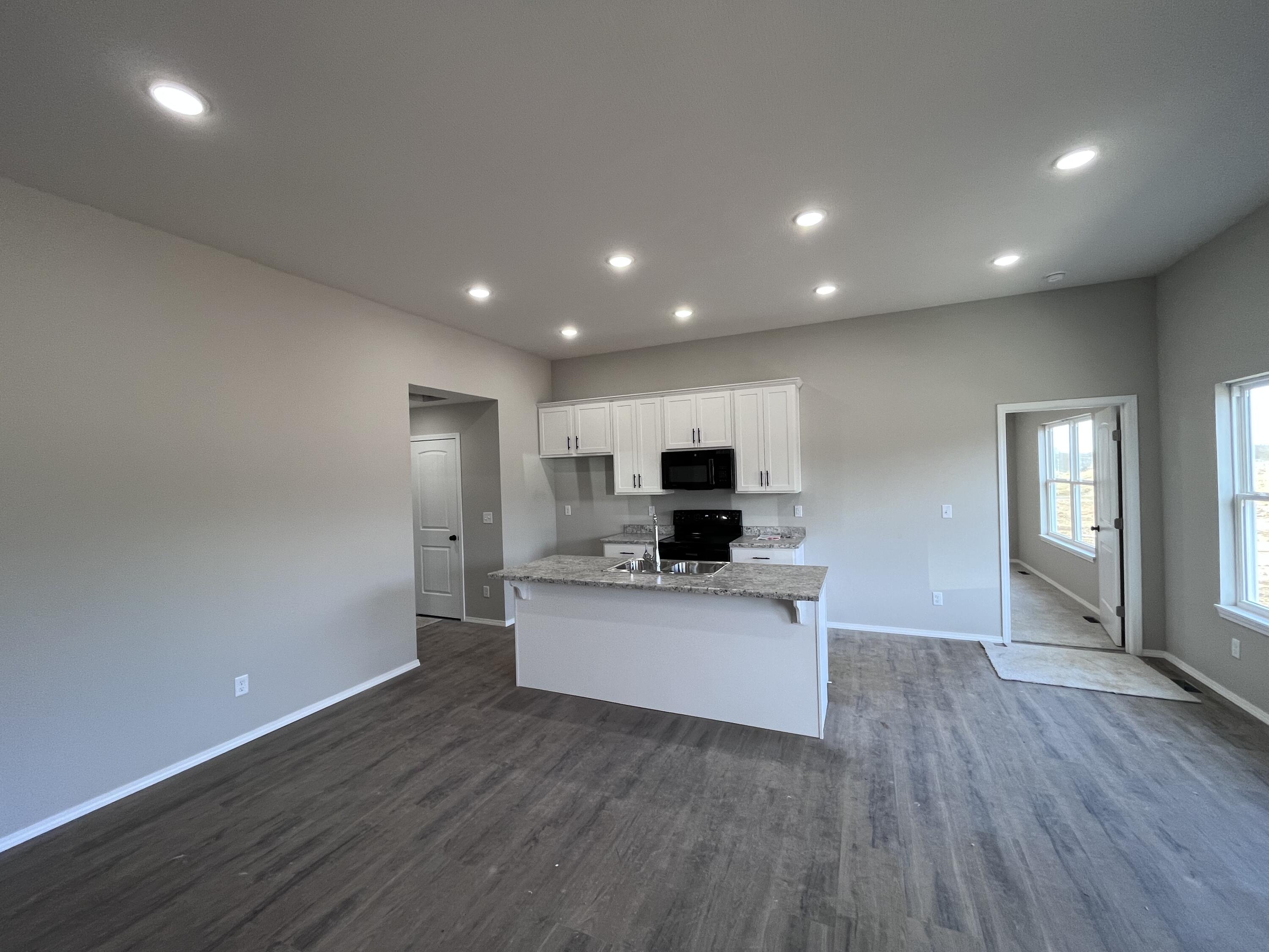 2111 North 25th Street Property Photo 4