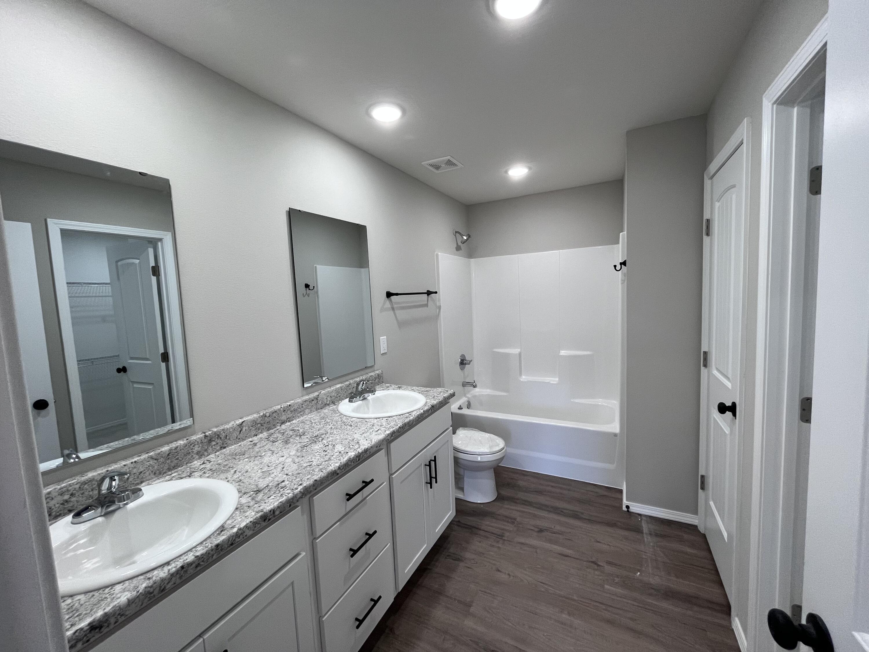 2111 North 25th Street Property Photo 7